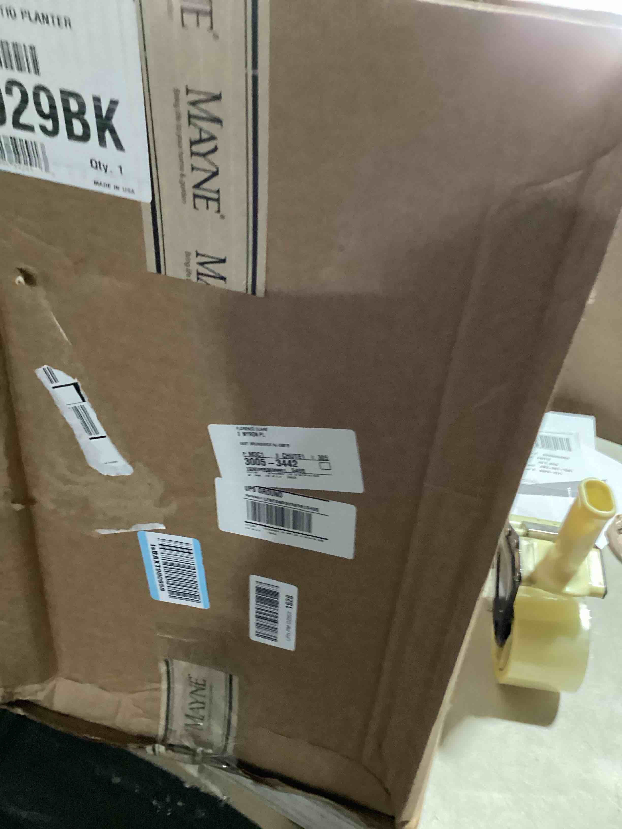https://s3.amazonaws.com/lotting-images-prod/bidfta/PNK3639656_1752245318992.jpeg