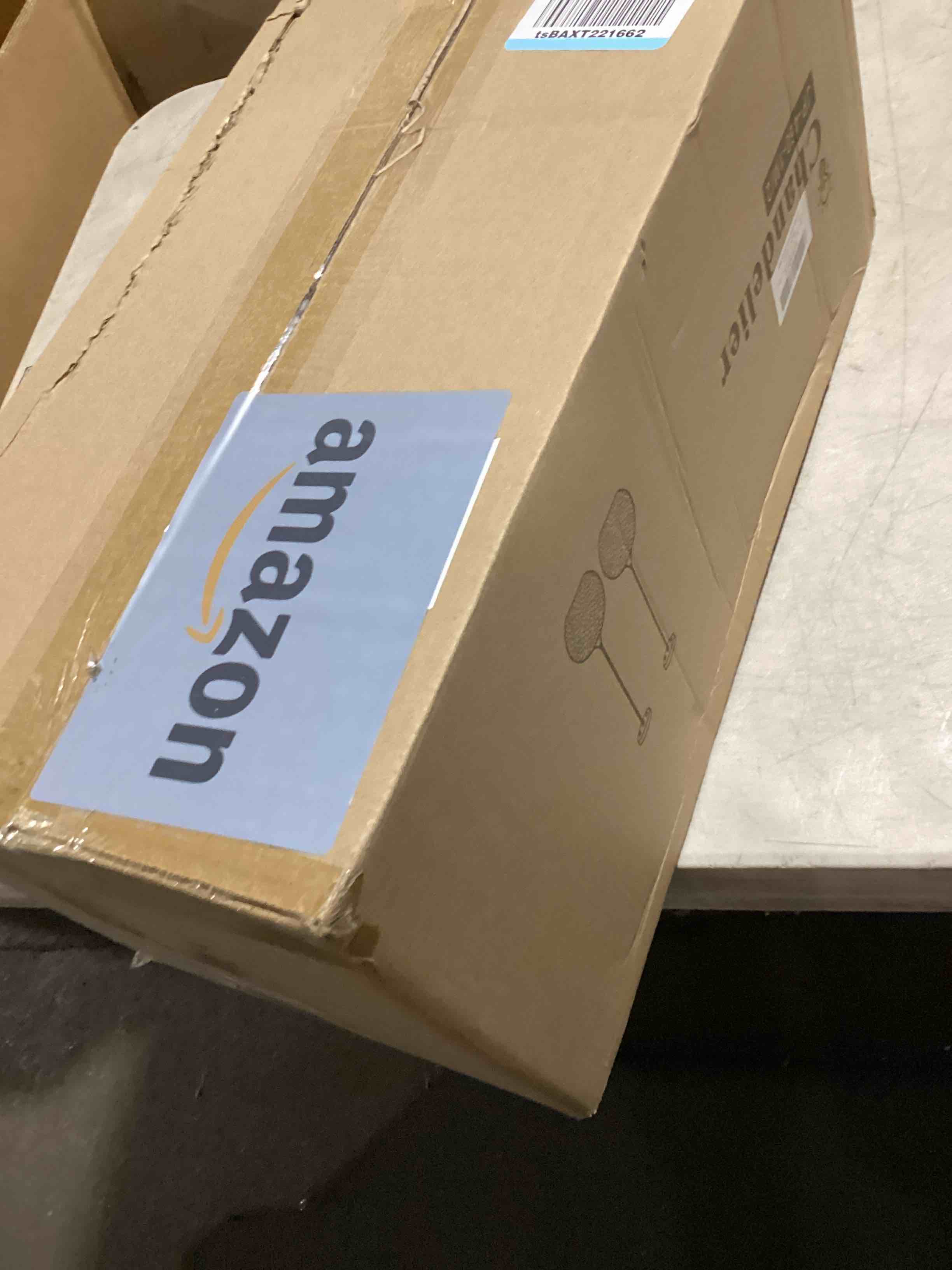 https://s3.amazonaws.com/lotting-images-prod/bidfta/PNK3639691_1752256230150.jpeg