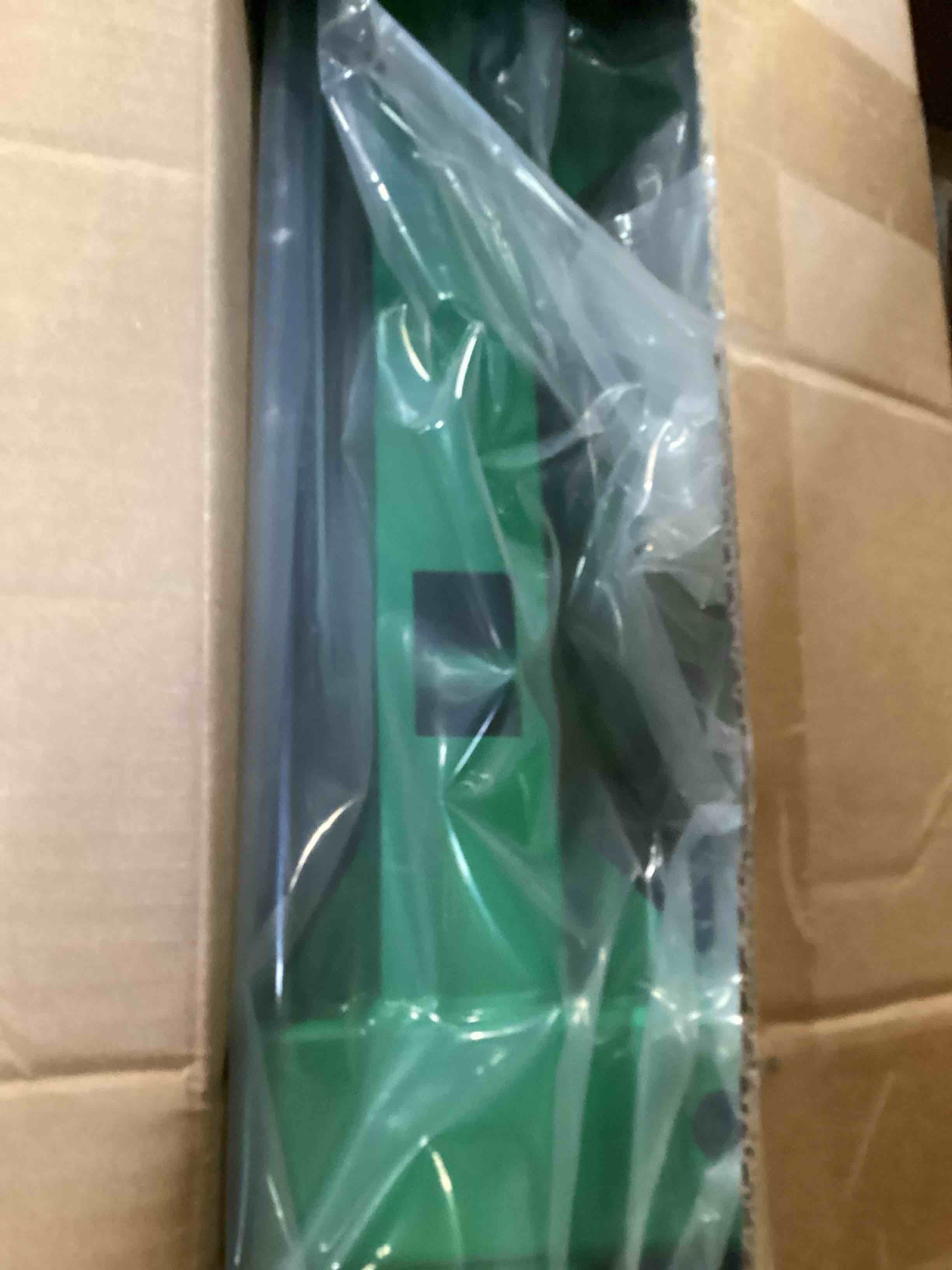 https://s3.amazonaws.com/lotting-images-prod/bidfta/PNK3640044_1747251707577.jpeg