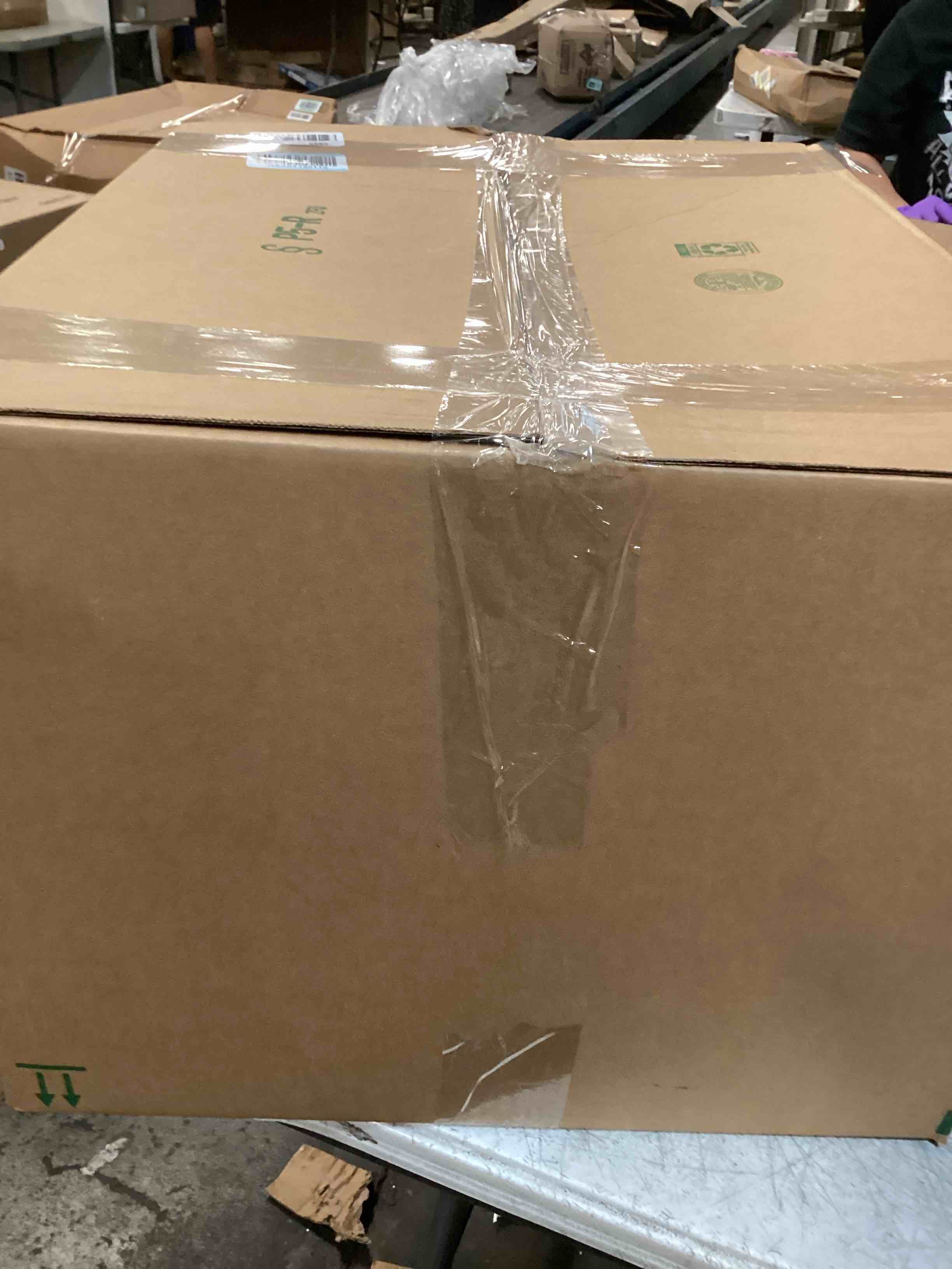 https://s3.amazonaws.com/lotting-images-prod/bidfta/PNK3640921_1747762219510.jpeg
