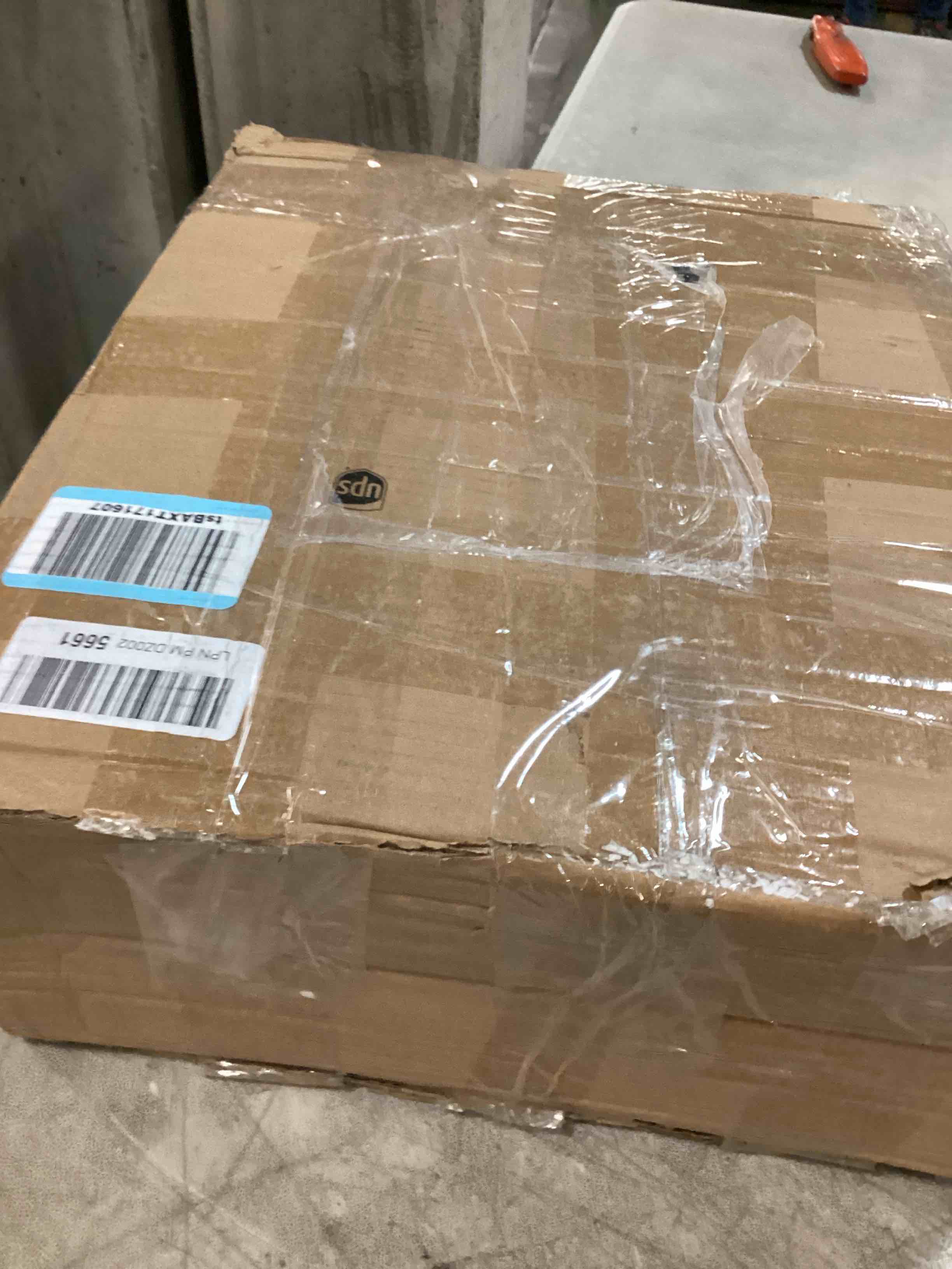 https://s3.amazonaws.com/lotting-images-prod/bidfta/PNK3642712_1748865926017.jpeg