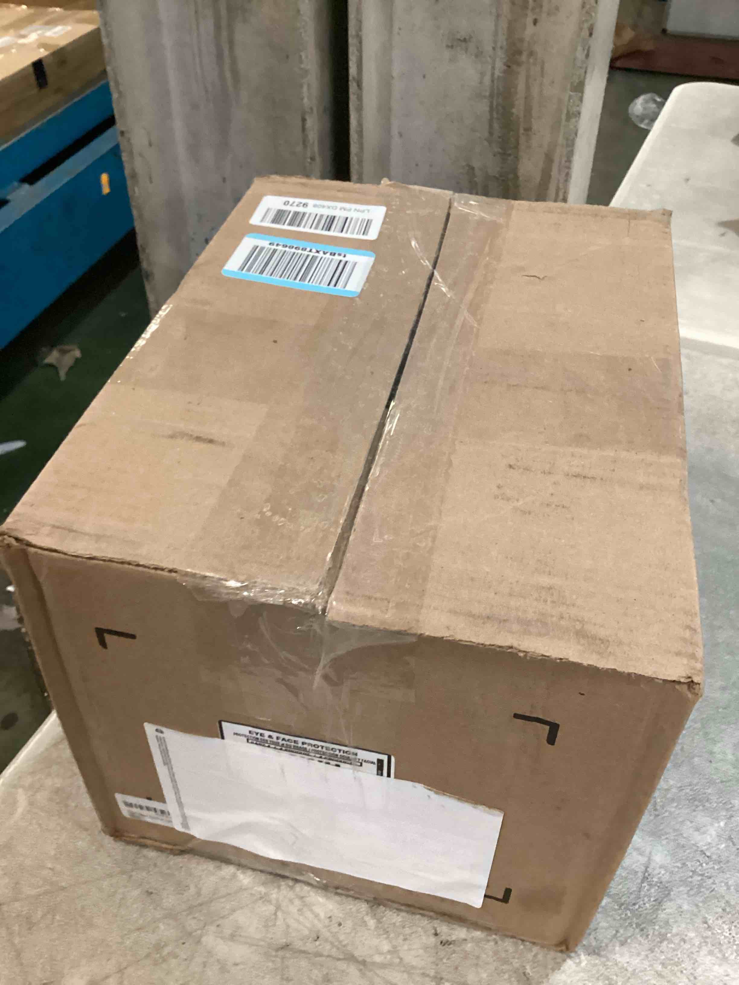https://s3.amazonaws.com/lotting-images-prod/bidfta/PNK3642919_1748890187118.jpeg