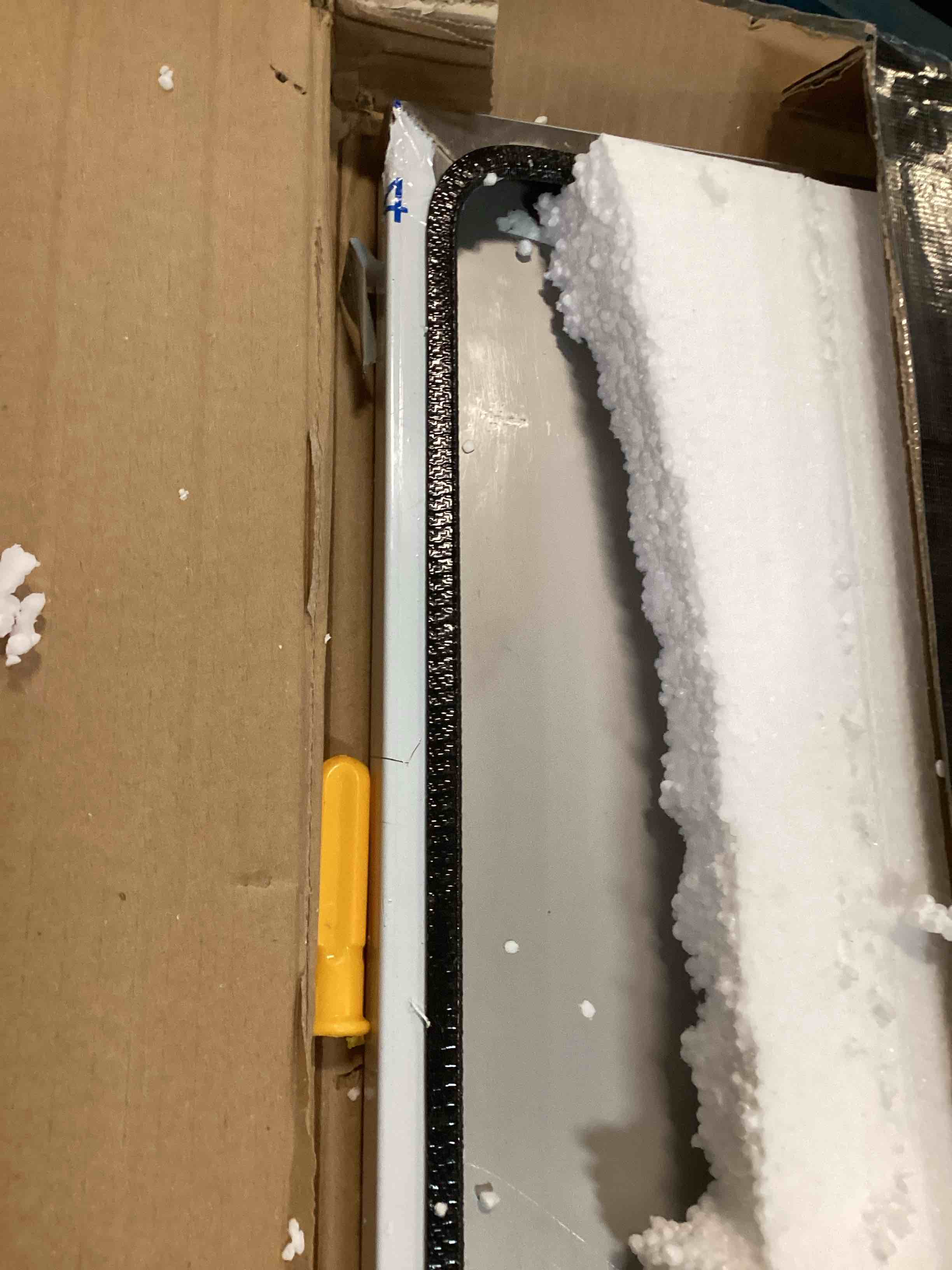 https://s3.amazonaws.com/lotting-images-prod/bidfta/PNK3642956_1748894878022.jpeg