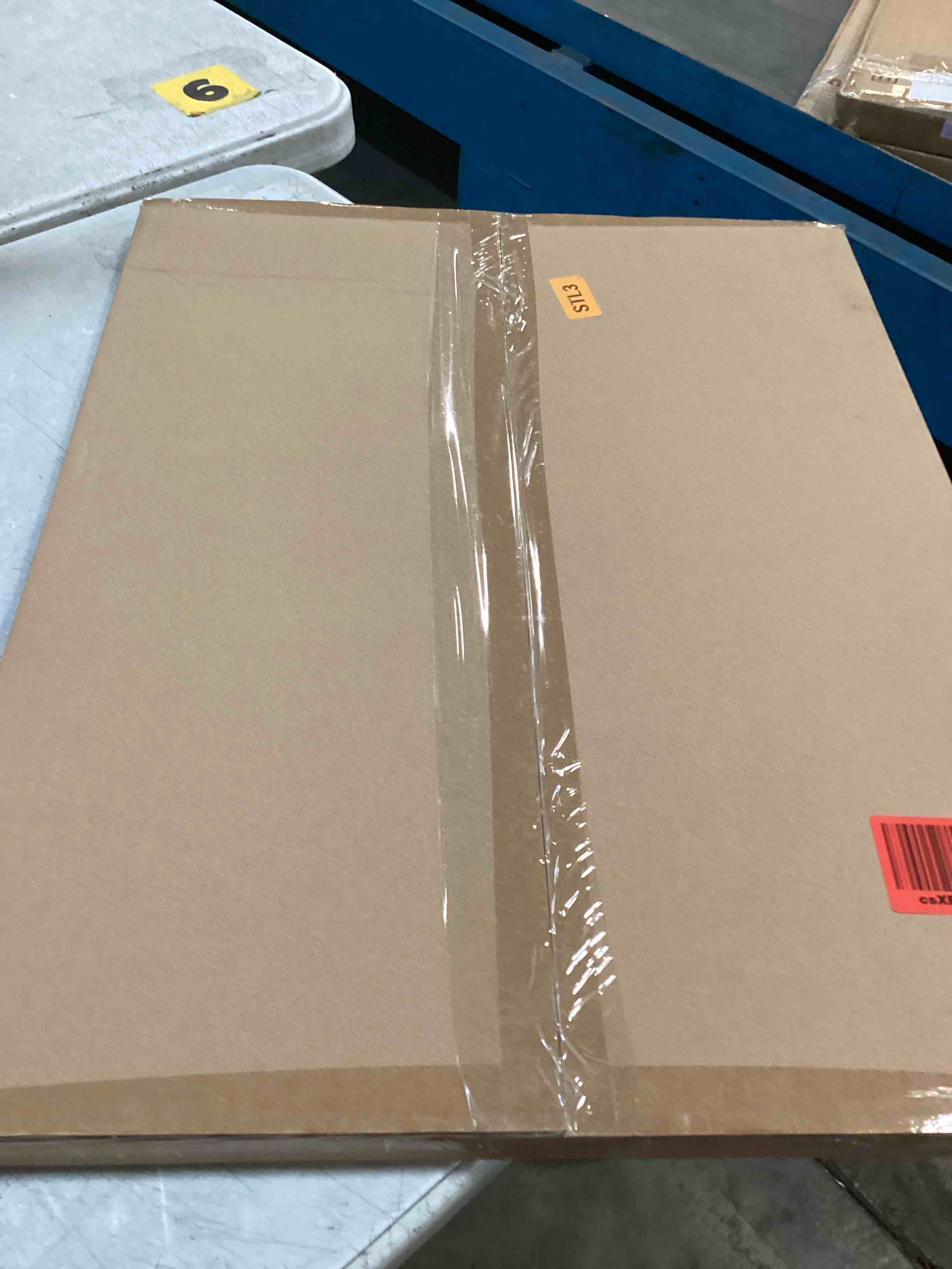 https://s3.amazonaws.com/lotting-images-prod/bidfta/PNK3642991_1749147765569.jpeg