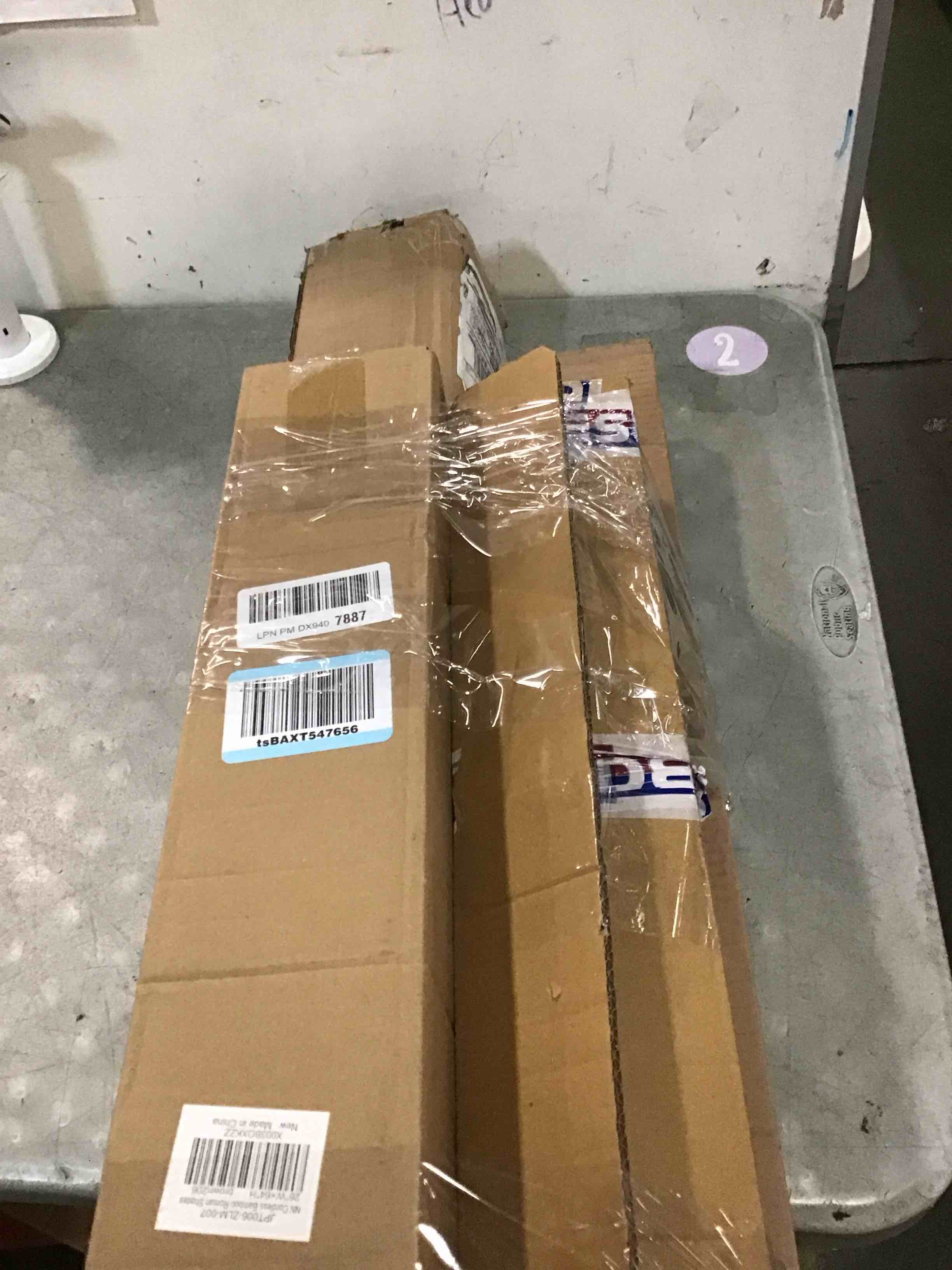 https://s3.amazonaws.com/lotting-images-prod/bidfta/PNK3643306_1749901703421.jpeg