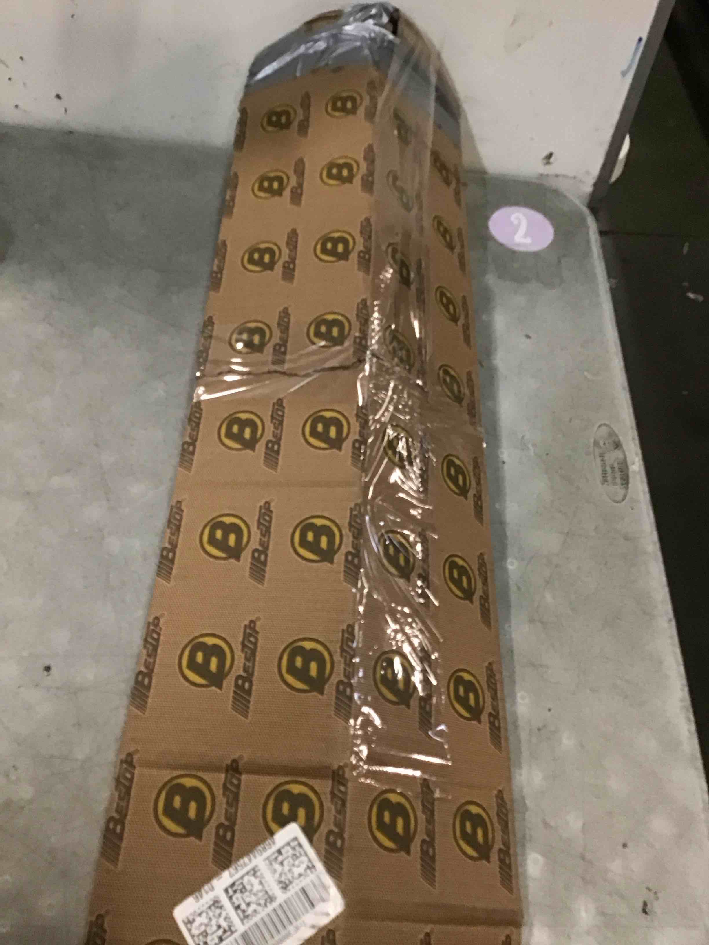 https://s3.amazonaws.com/lotting-images-prod/bidfta/PNK3643323_1749902954190.jpeg
