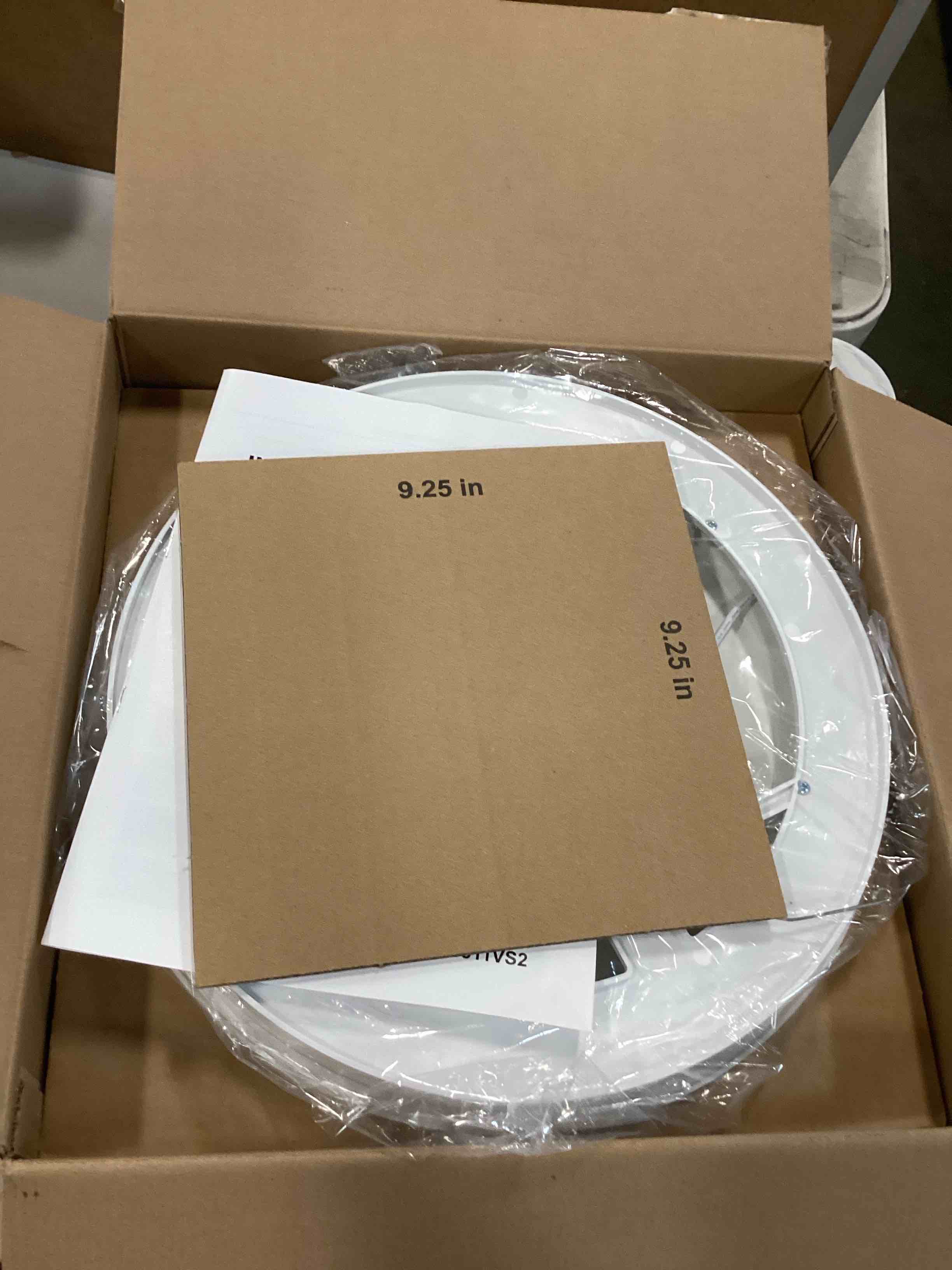 https://s3.amazonaws.com/lotting-images-prod/bidfta/PNK3644767_1750941809320.jpeg
