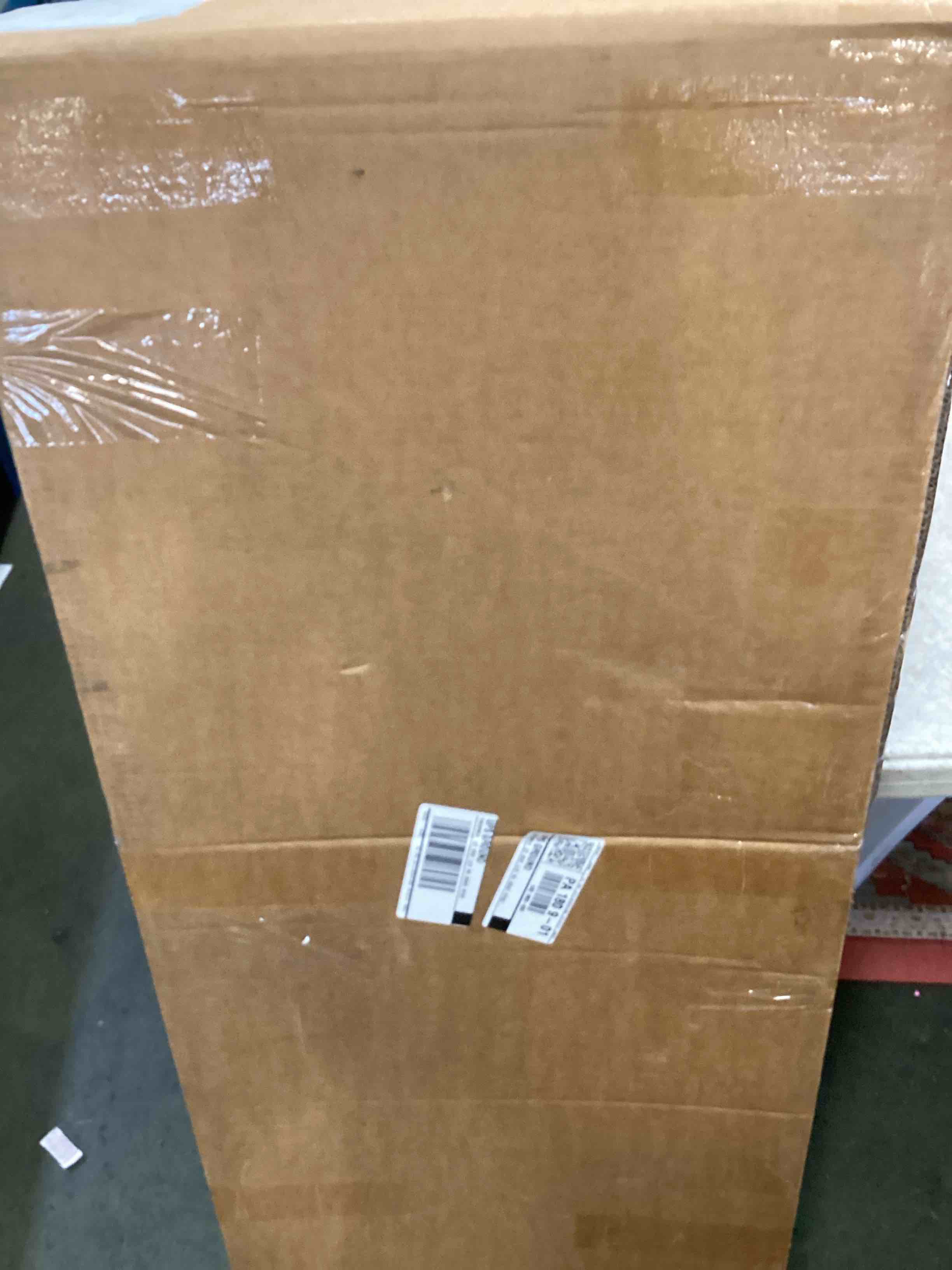 https://s3.amazonaws.com/lotting-images-prod/bidfta/PNK3645021_1751030486478.jpeg
