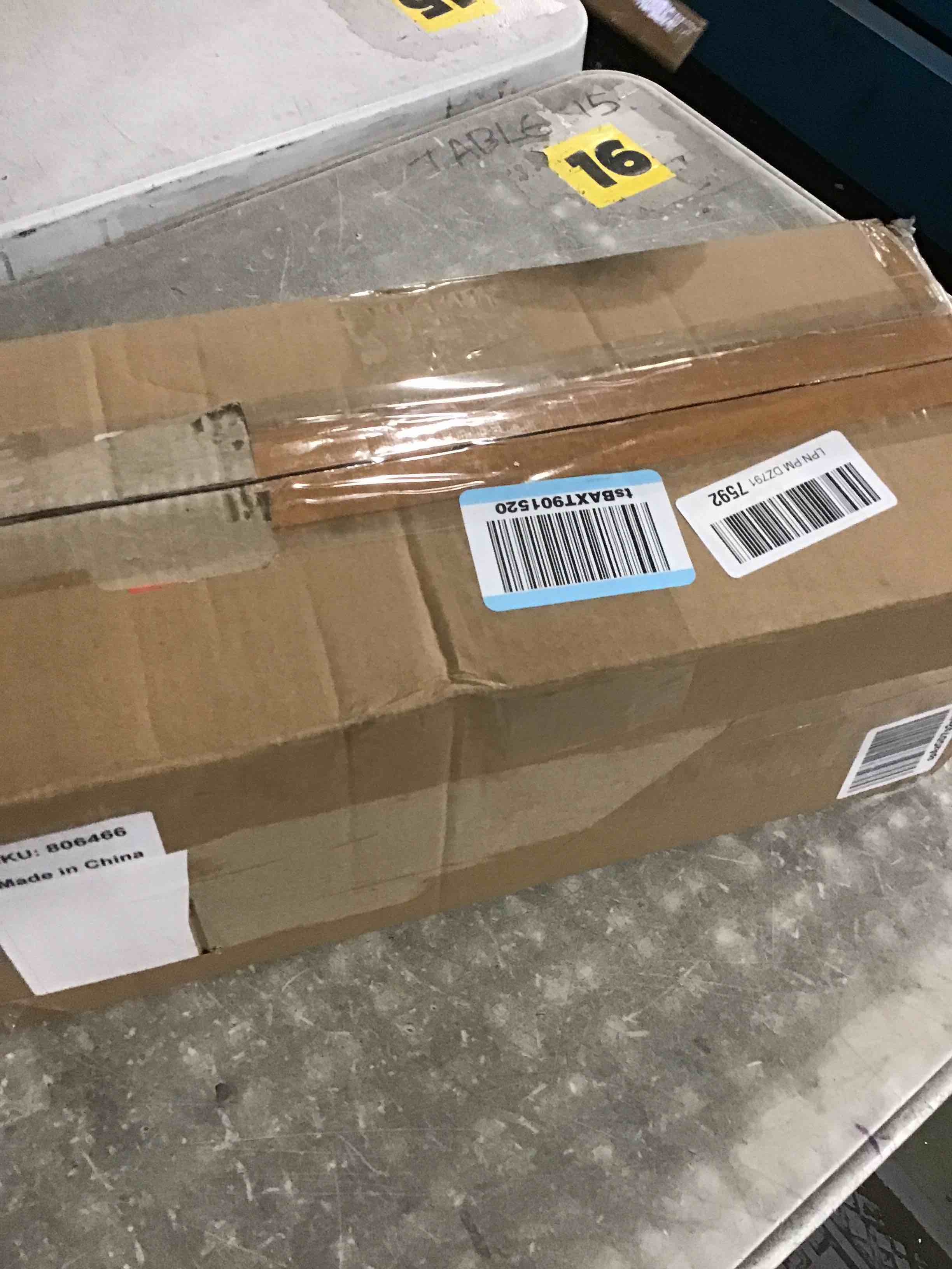 https://s3.amazonaws.com/lotting-images-prod/bidfta/PNK3648192_1748526241703.jpeg