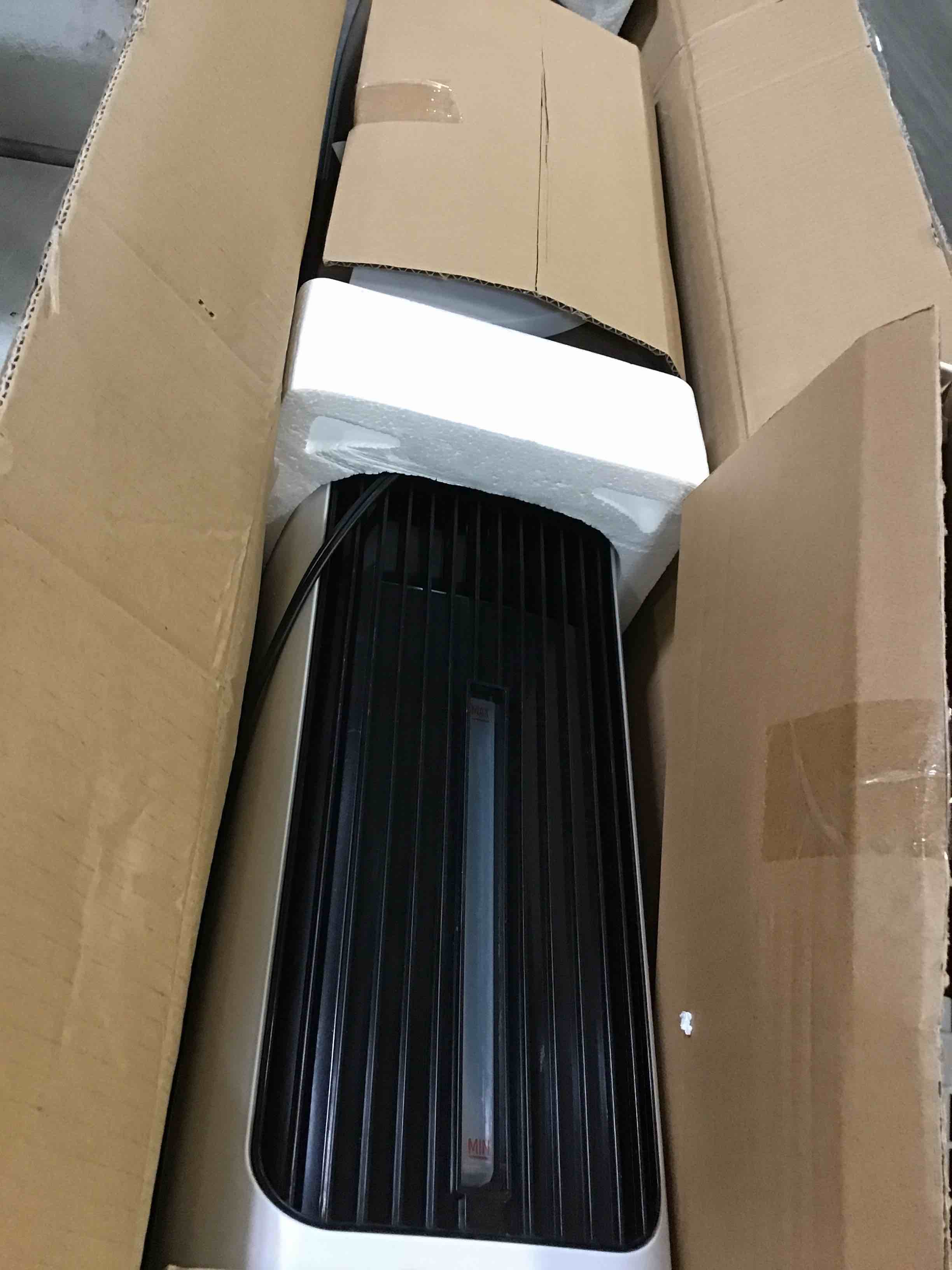 https://s3.amazonaws.com/lotting-images-prod/bidfta/PNK3648770_1748886487697.jpeg