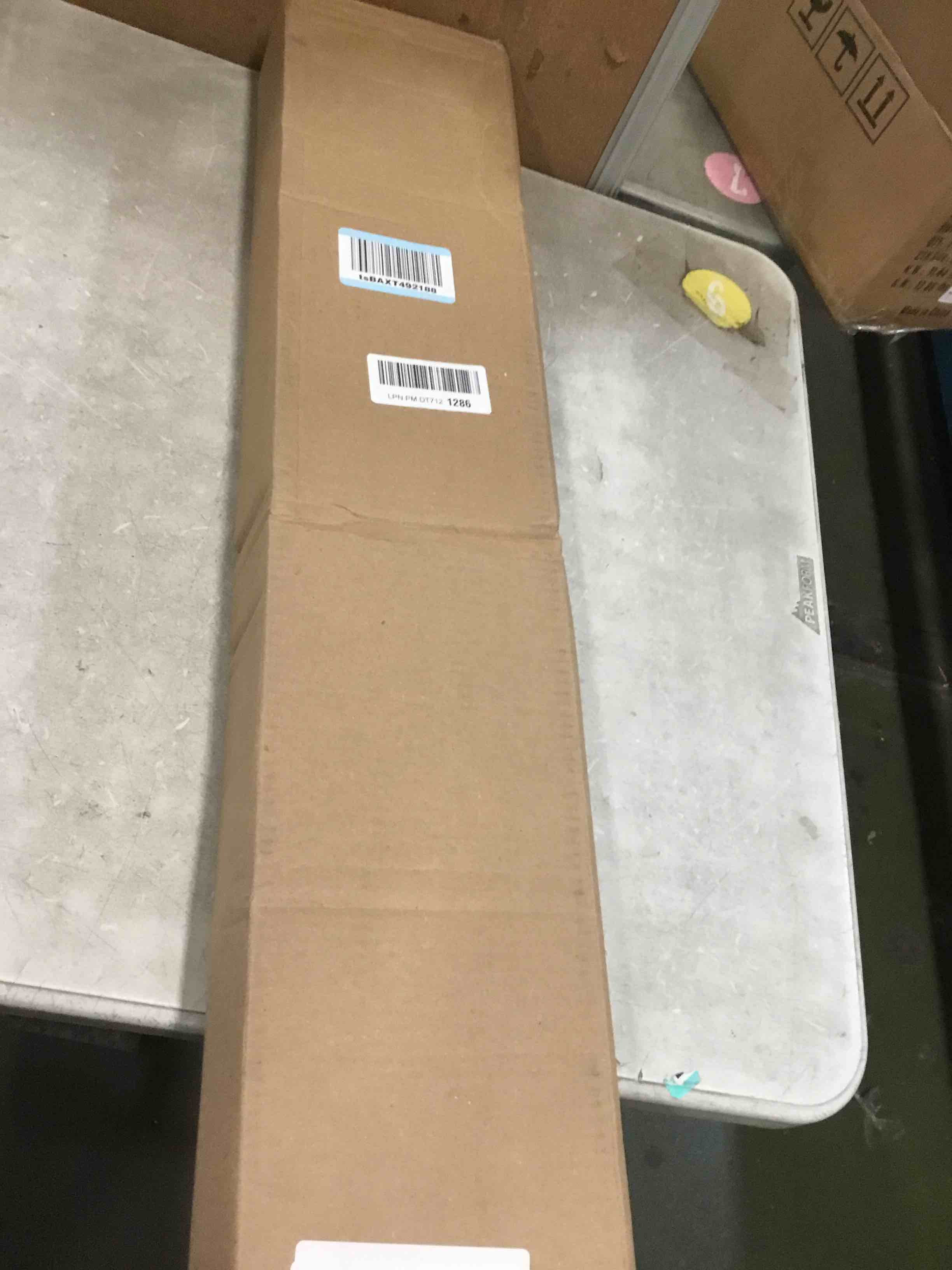https://s3.amazonaws.com/lotting-images-prod/bidfta/PNK3649310_1747224884498.jpeg