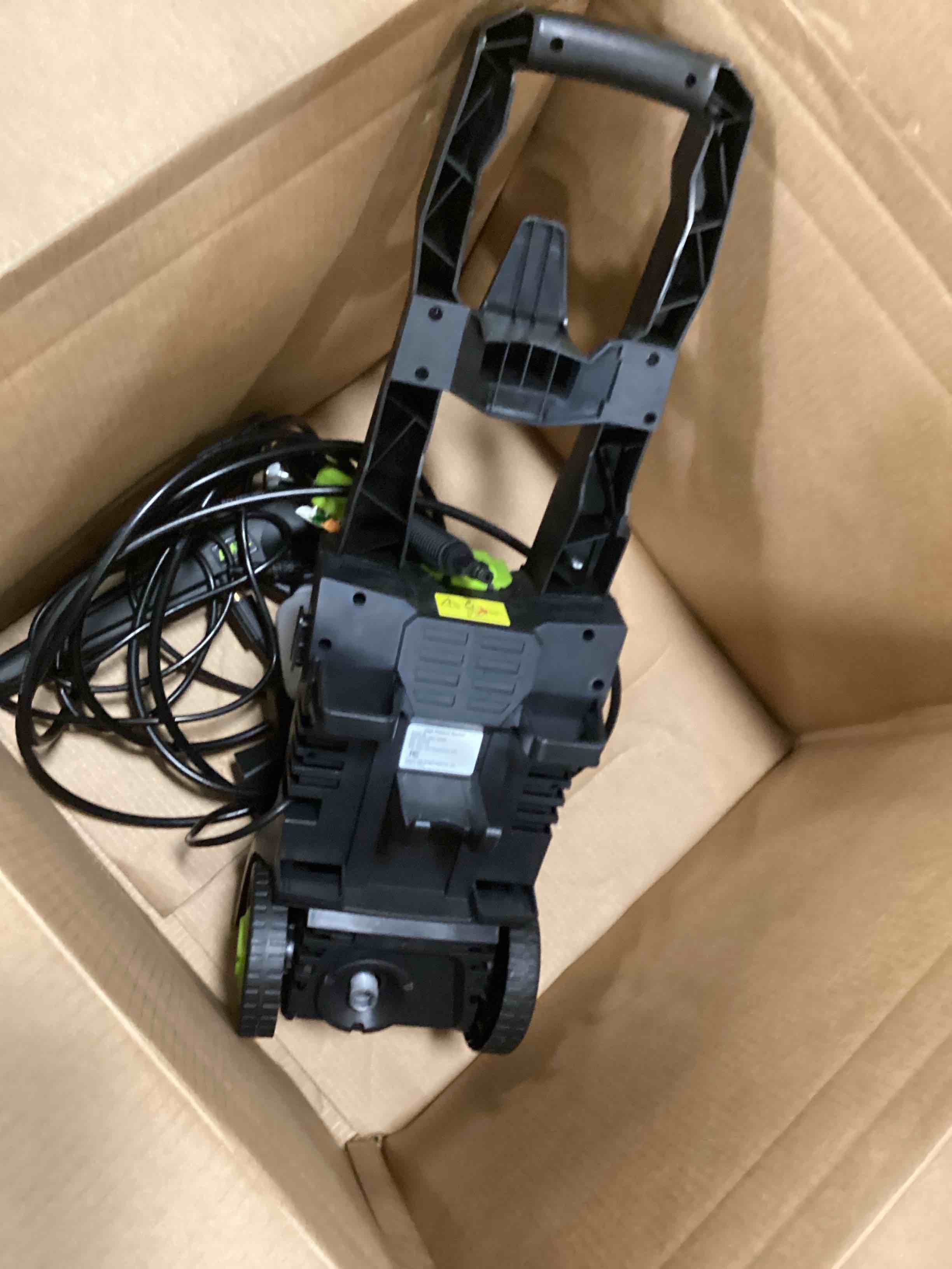https://s3.amazonaws.com/lotting-images-prod/bidfta/PNK3650250_1747665271732.jpeg