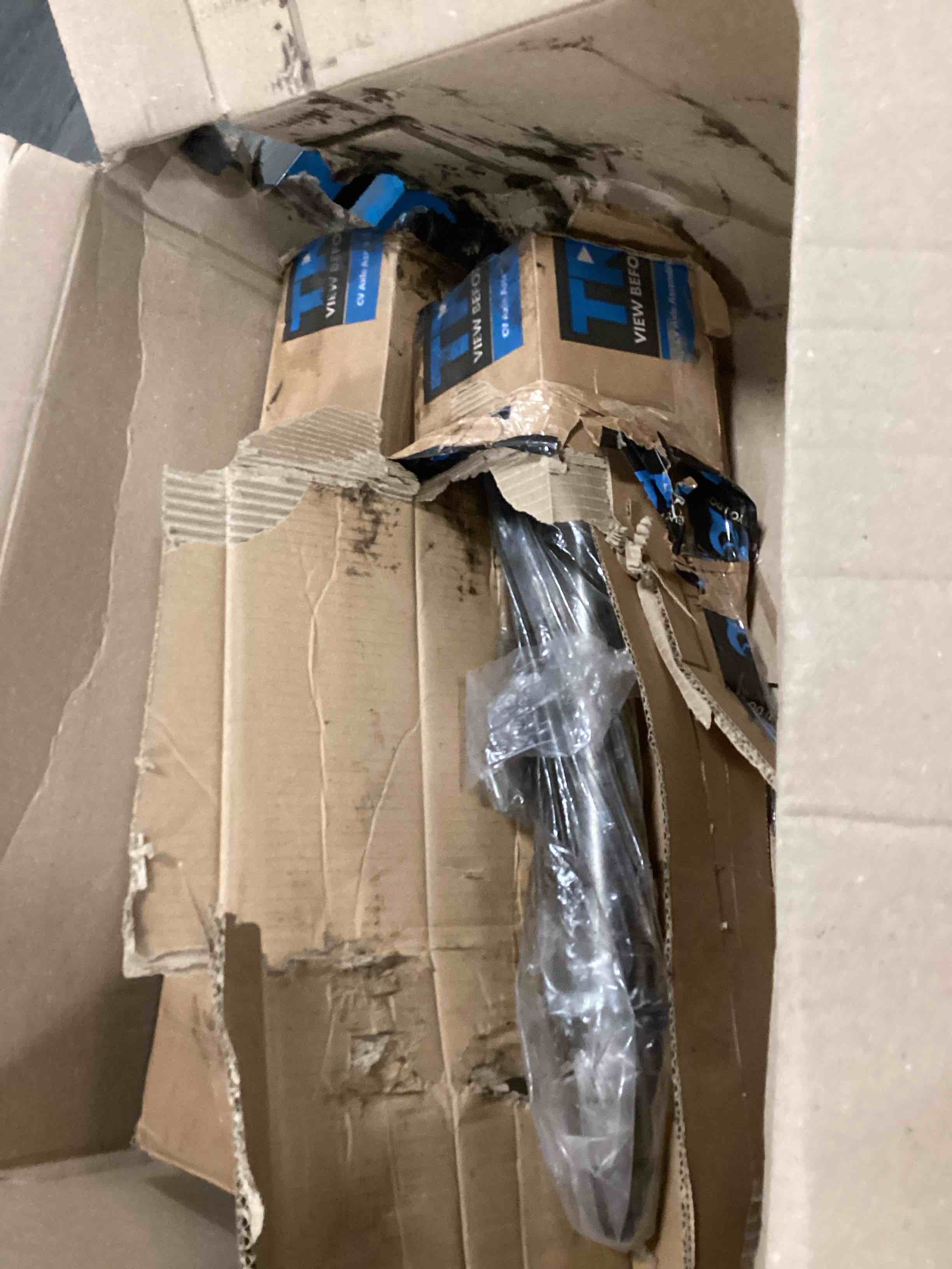 https://s3.amazonaws.com/lotting-images-prod/bidfta/PNK3650633_1747756945767.jpeg