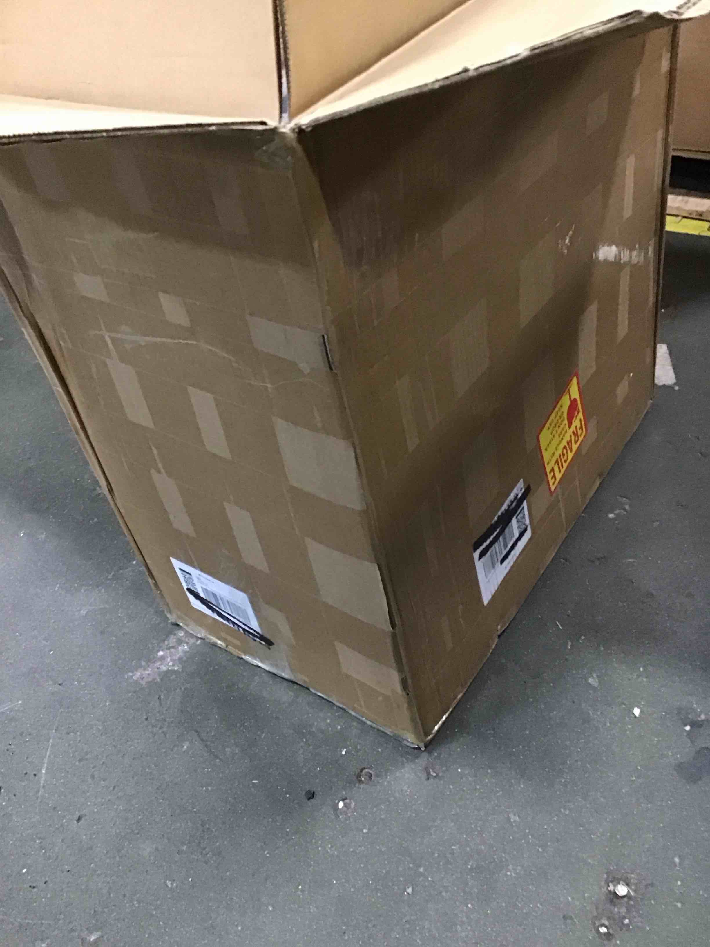 https://s3.amazonaws.com/lotting-images-prod/bidfta/PNK3653718_1748361855029.jpeg
