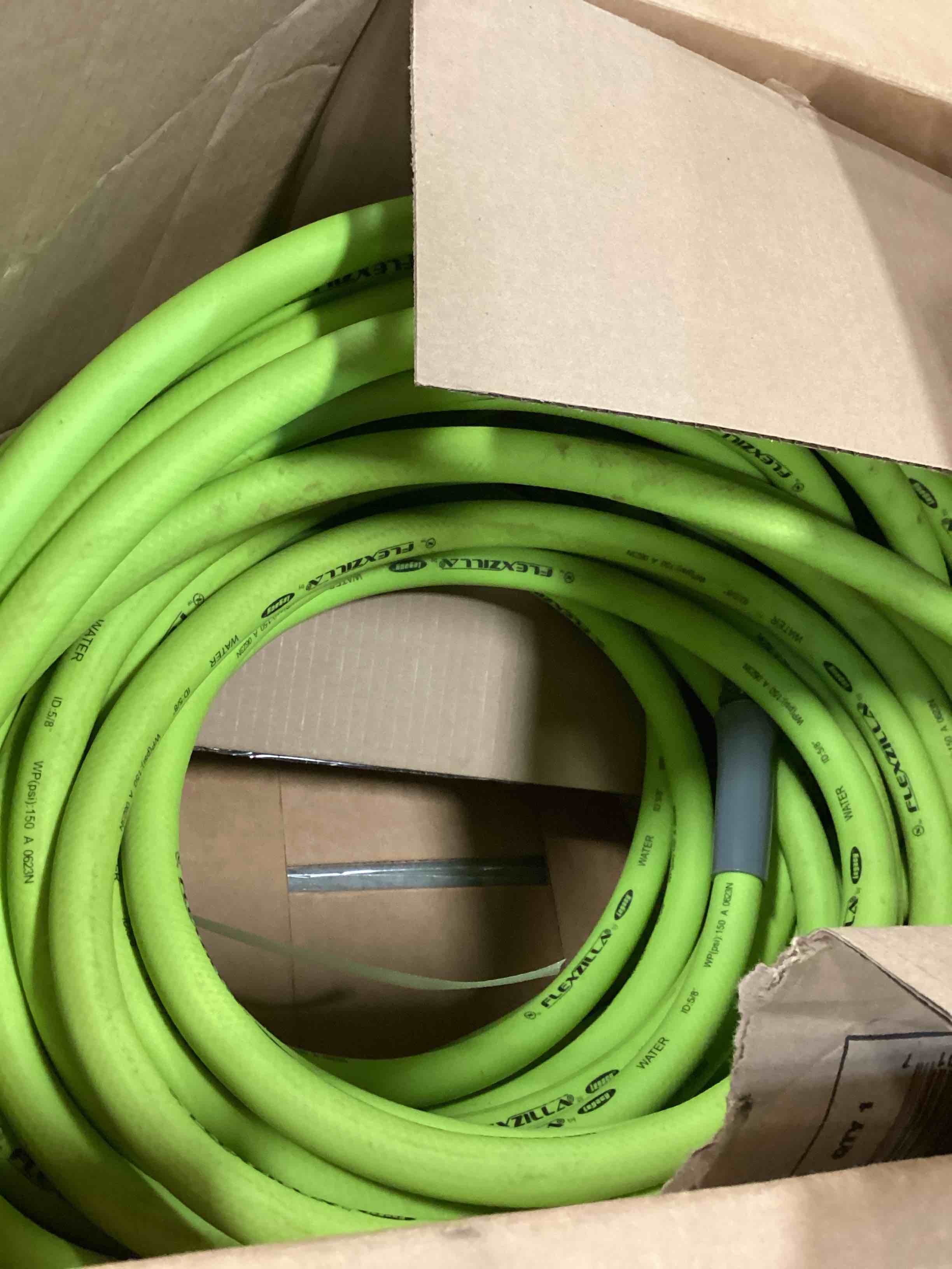 https://s3.amazonaws.com/lotting-images-prod/bidfta/PNK3653818_1748376673457.jpeg