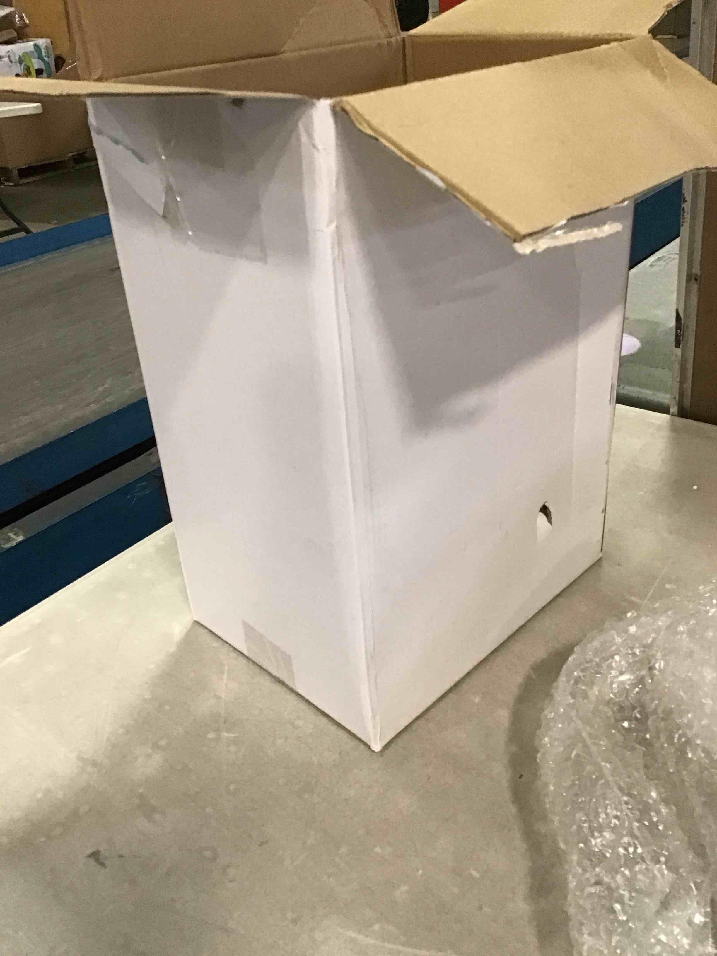 https://s3.amazonaws.com/lotting-images-prod/bidfta/PNK3654047_1748520470276.jpeg