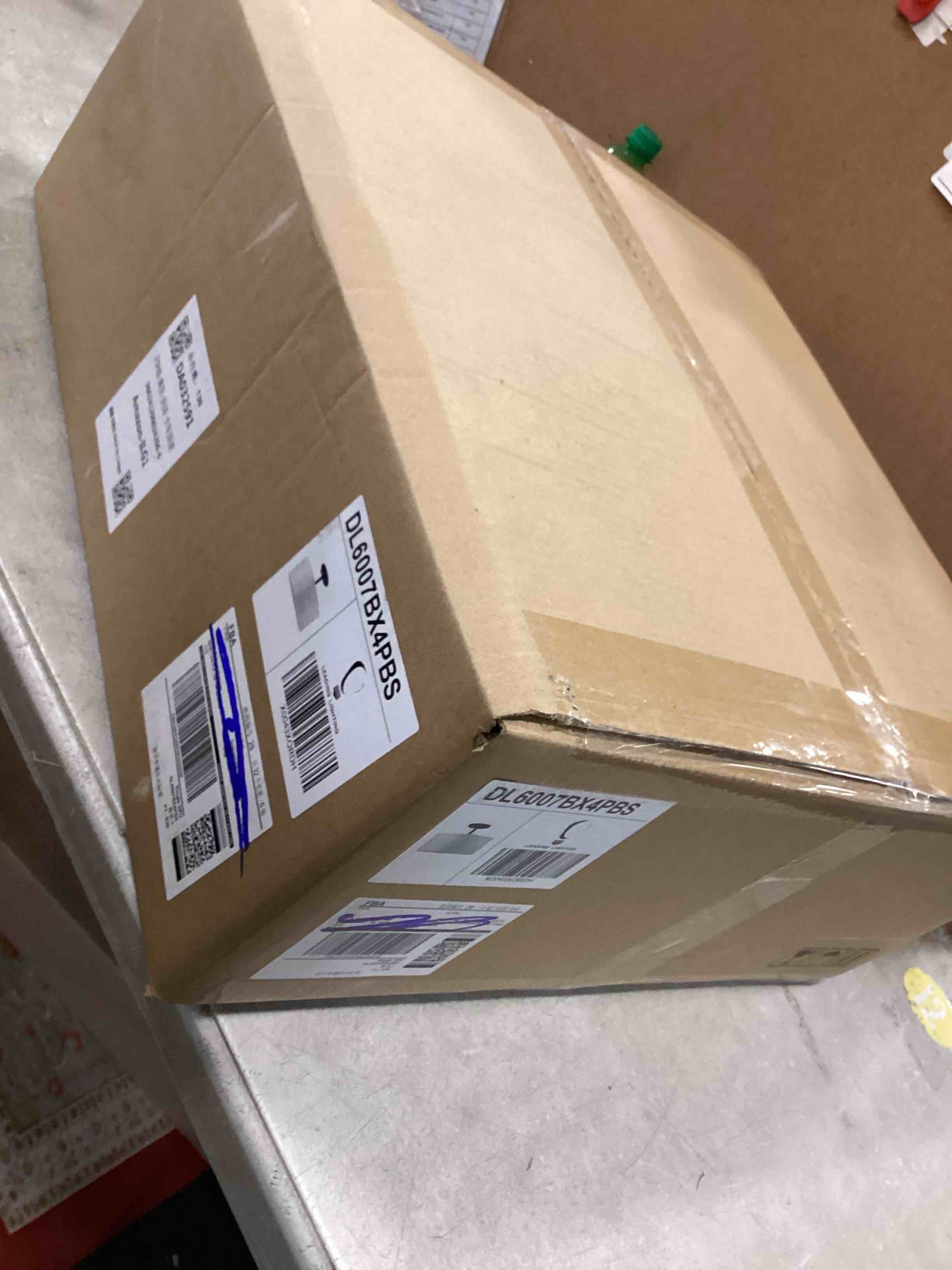 https://s3.amazonaws.com/lotting-images-prod/bidfta/PNK3654759_1749652024460.jpeg