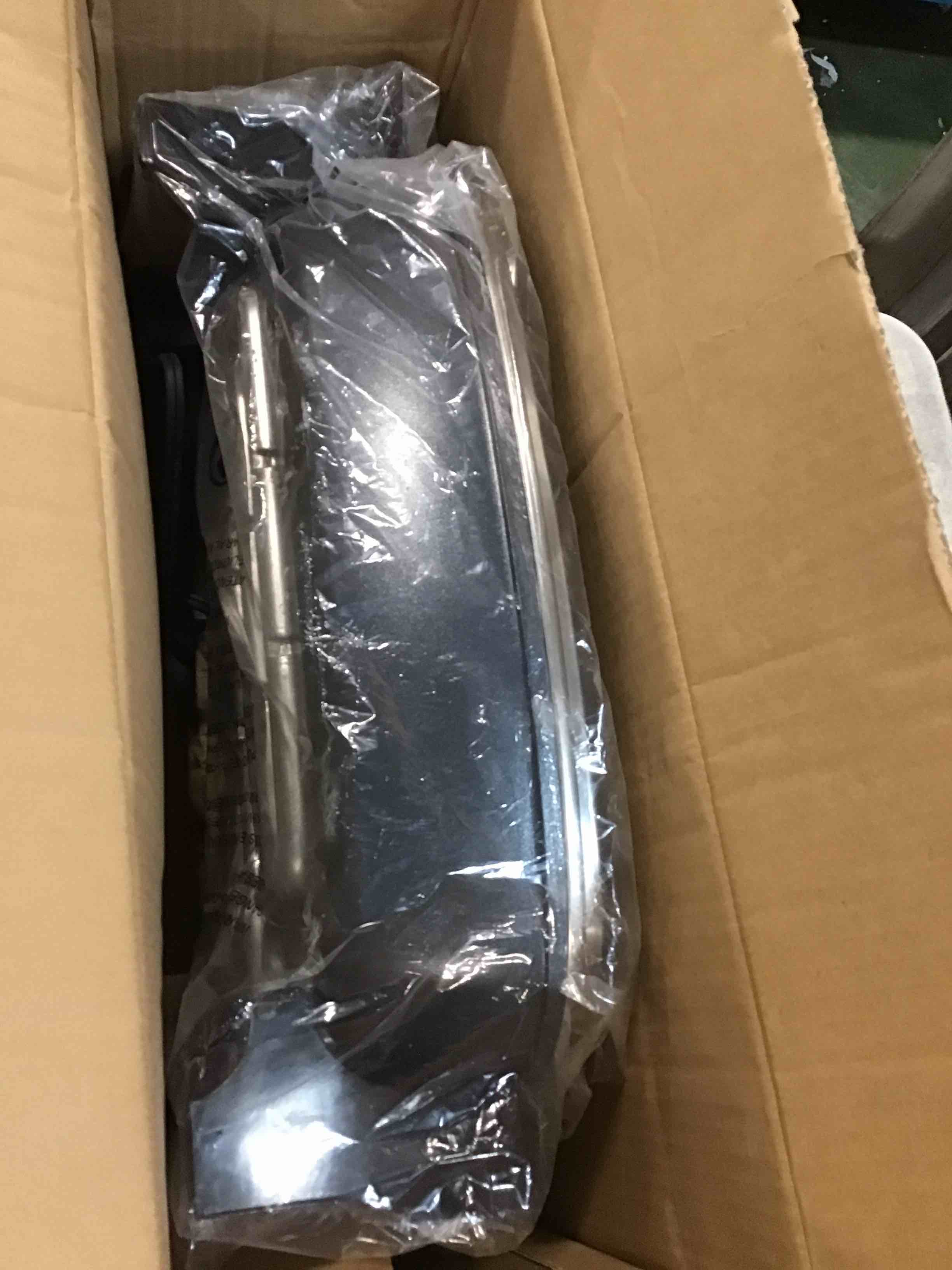 https://s3.amazonaws.com/lotting-images-prod/bidfta/PNK3655039_1747141403543.jpeg