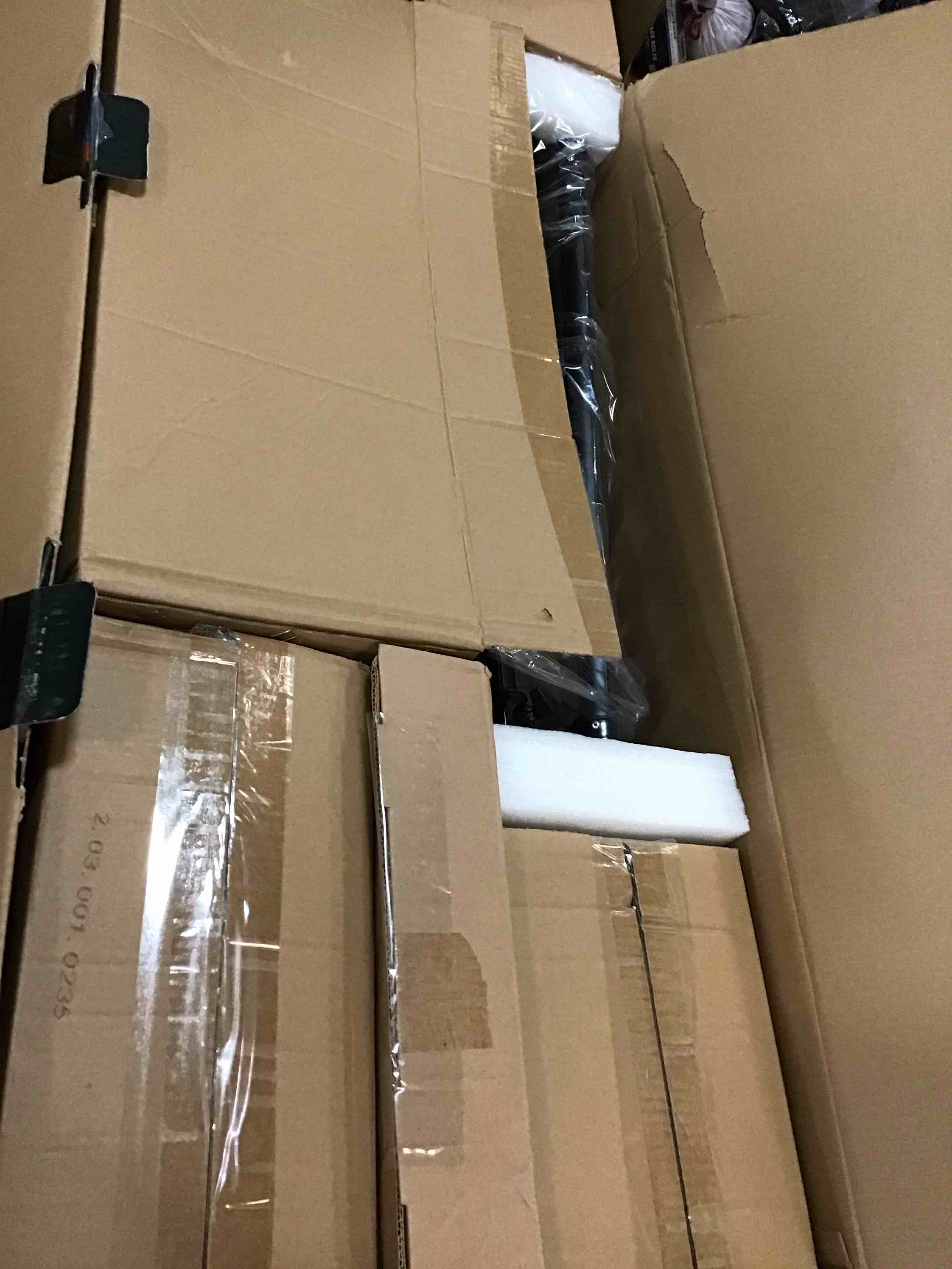 https://s3.amazonaws.com/lotting-images-prod/bidfta/PNK3655371_1747248442043.jpeg