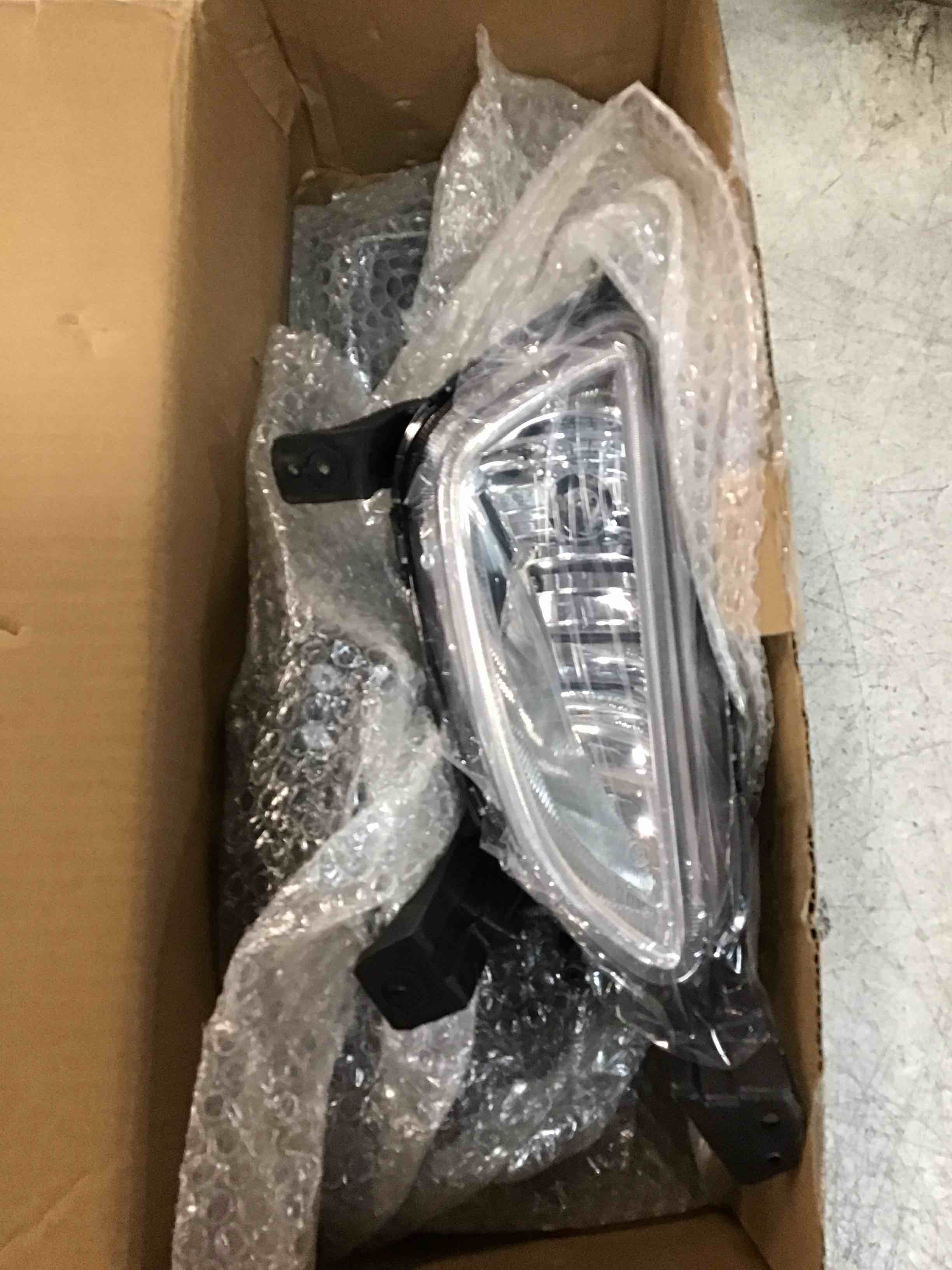 https://s3.amazonaws.com/lotting-images-prod/bidfta/PNK3655492_1747323036004.jpeg