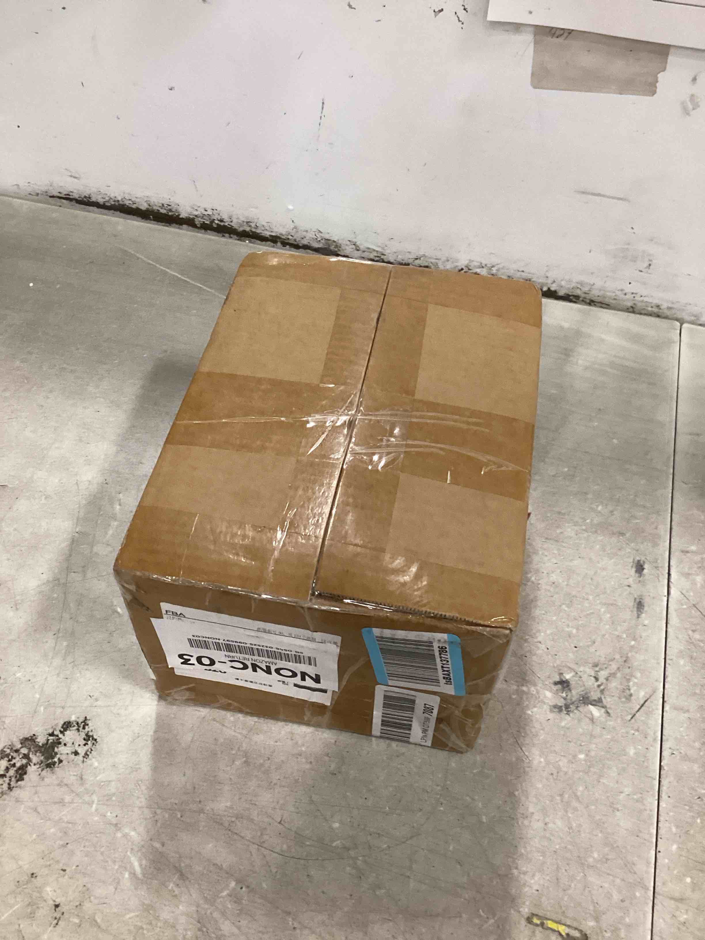 https://s3.amazonaws.com/lotting-images-prod/bidfta/PNK3658143_1746537946665.jpeg
