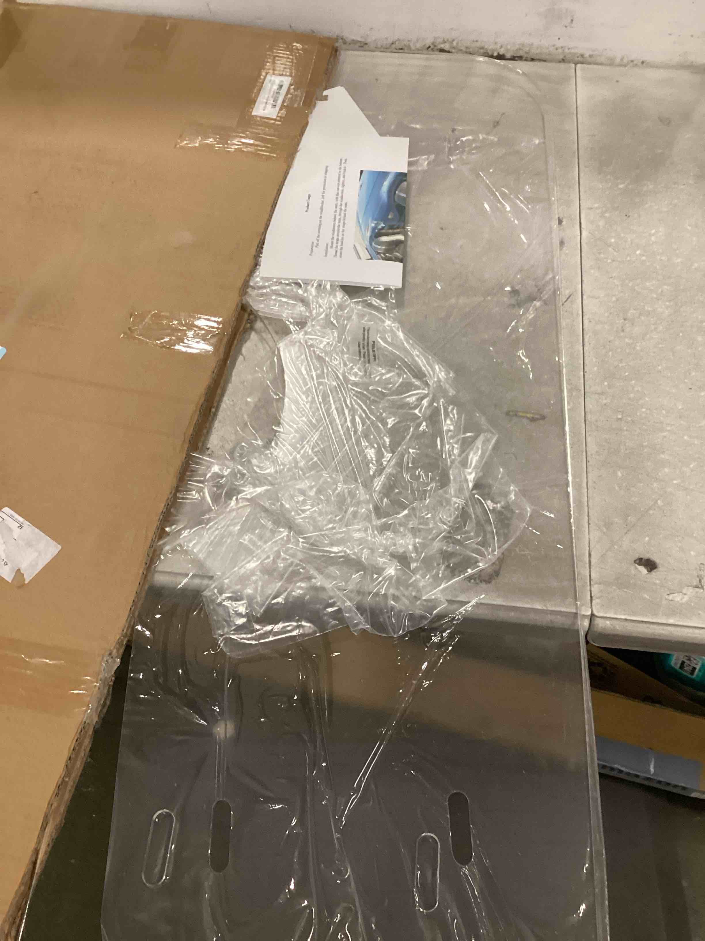 https://s3.amazonaws.com/lotting-images-prod/bidfta/PNK3658195_1746544070174.jpeg