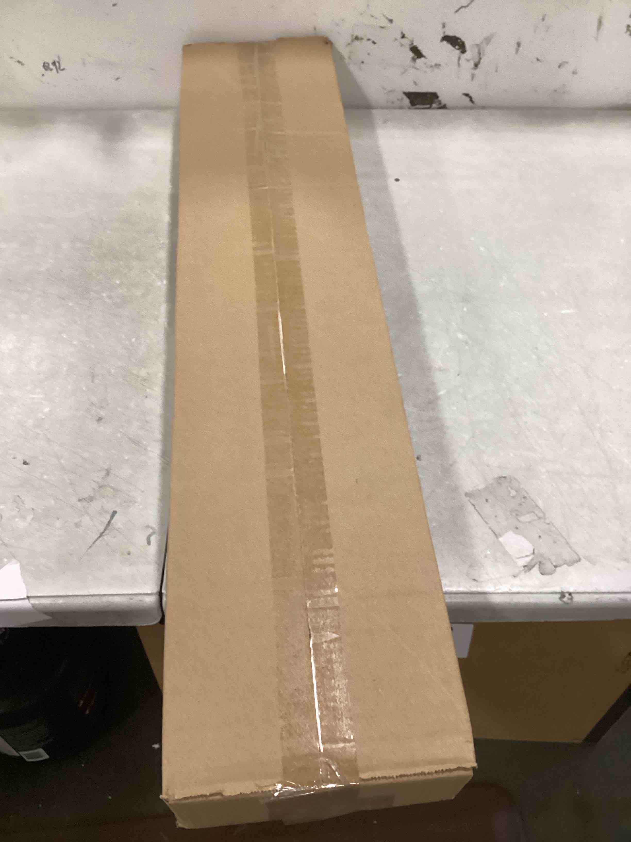 https://s3.amazonaws.com/lotting-images-prod/bidfta/PNK3658370_1746621464903.jpeg
