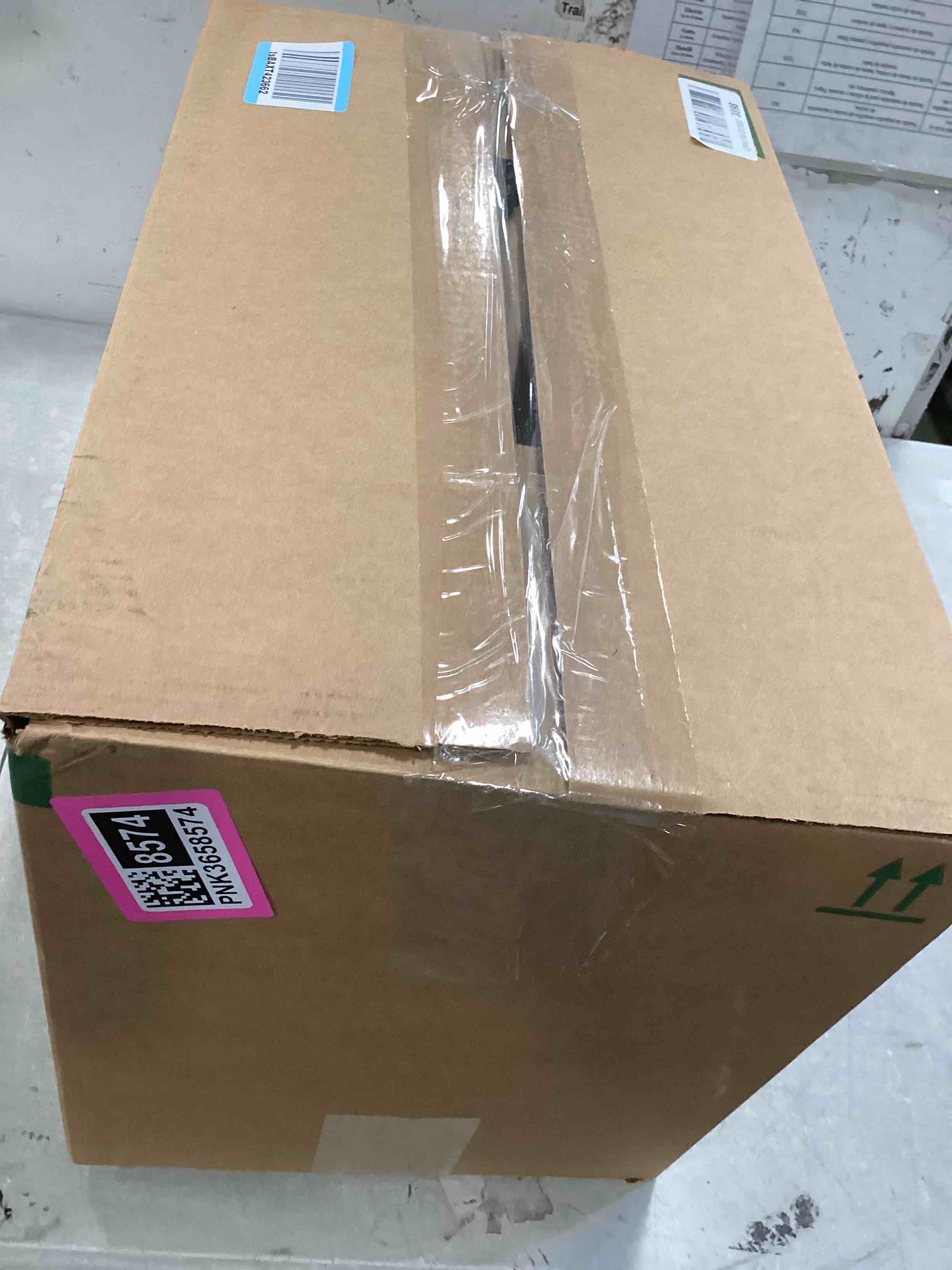 https://s3.amazonaws.com/lotting-images-prod/bidfta/PNK3658574_1746643584908.jpeg