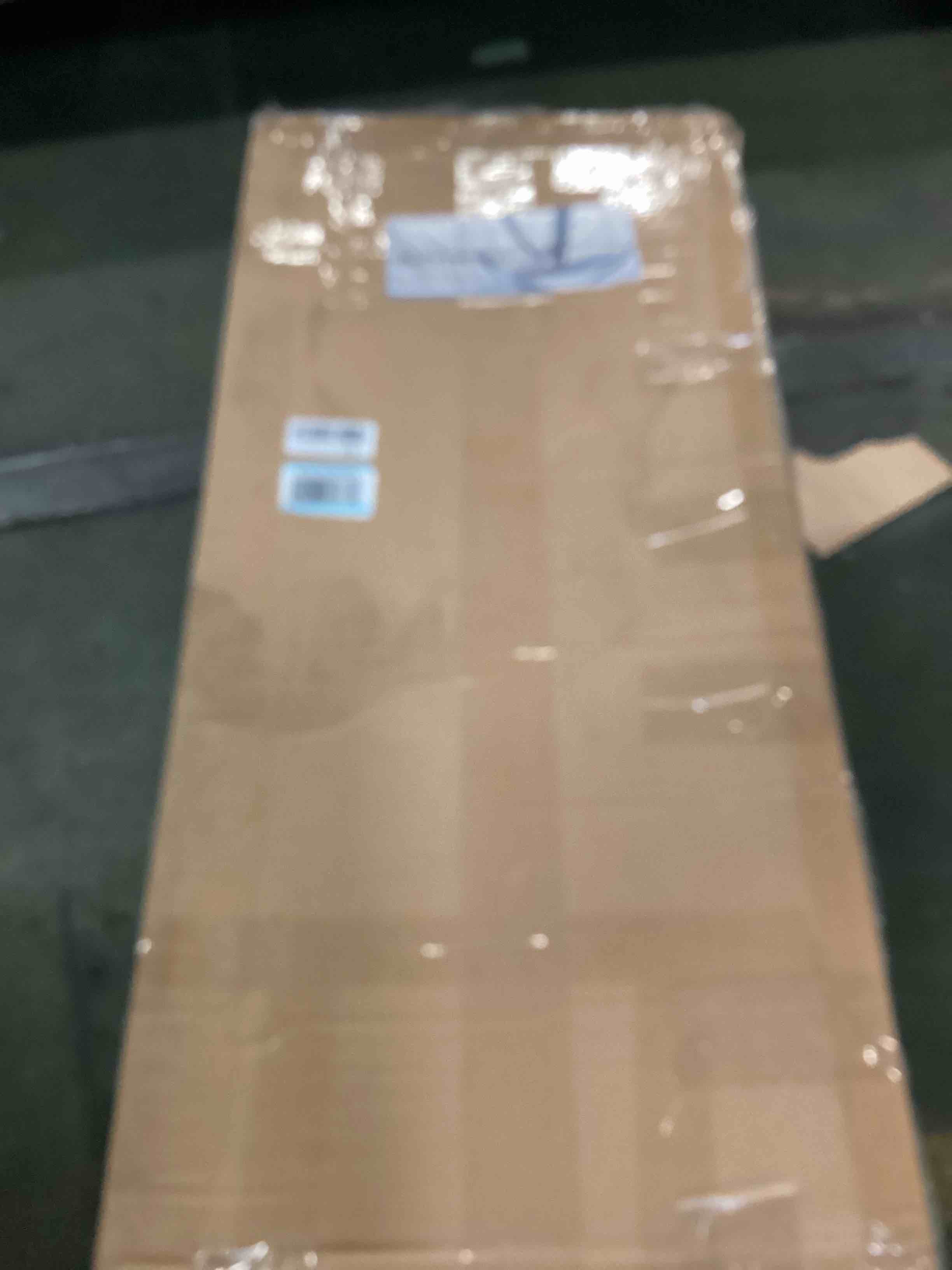 https://s3.amazonaws.com/lotting-images-prod/bidfta/PNK3661965_1747416218198.jpeg