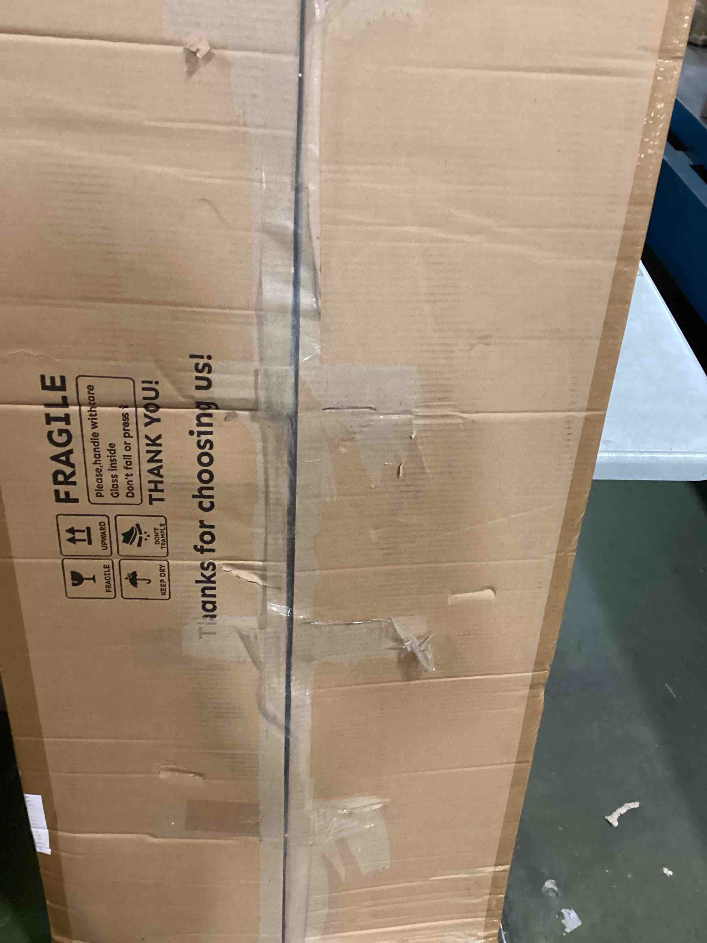 https://s3.amazonaws.com/lotting-images-prod/bidfta/PNK3662426_1747745257451.jpeg