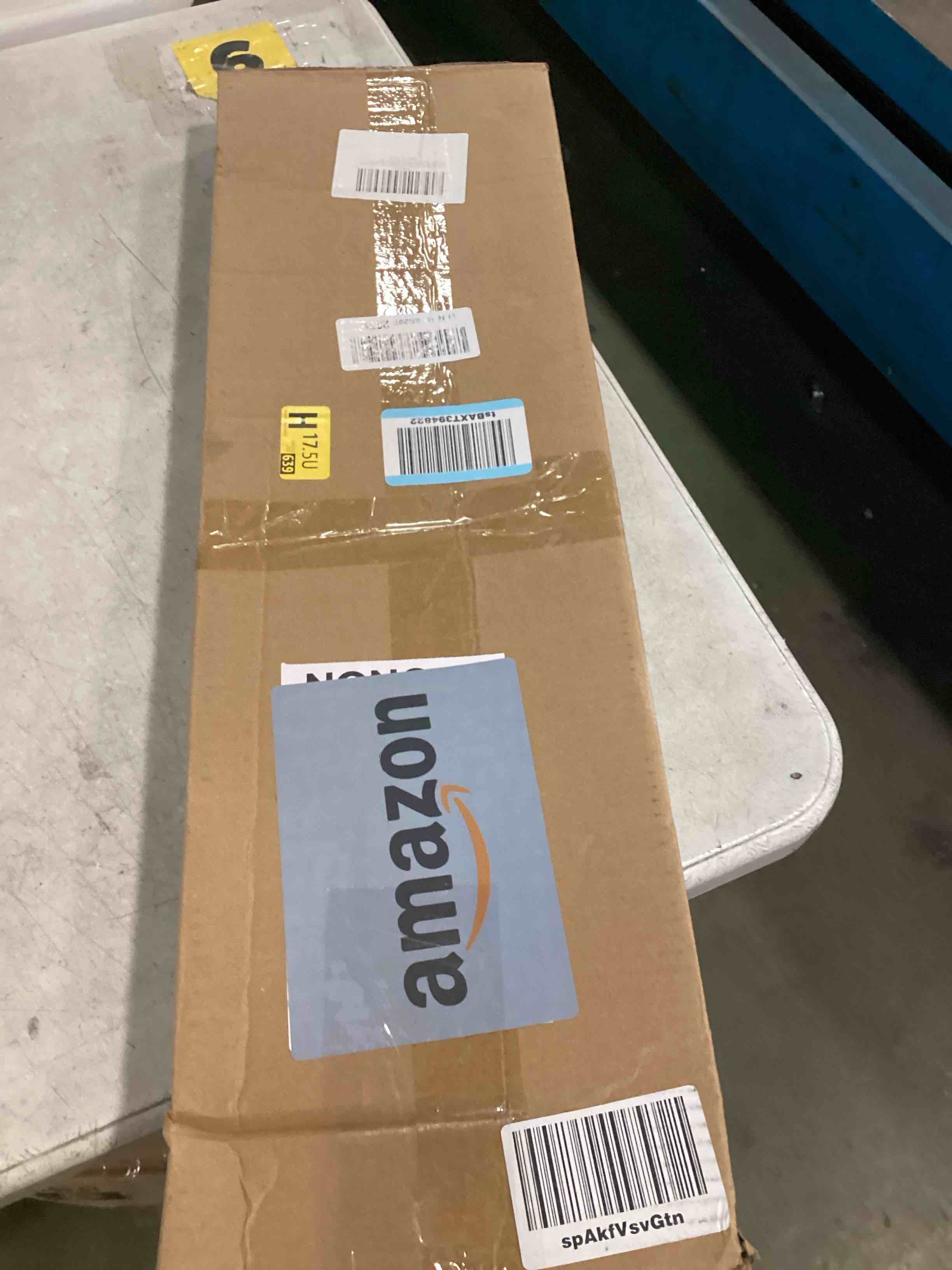 https://s3.amazonaws.com/lotting-images-prod/bidfta/PNK3662566_1747762722829.jpeg