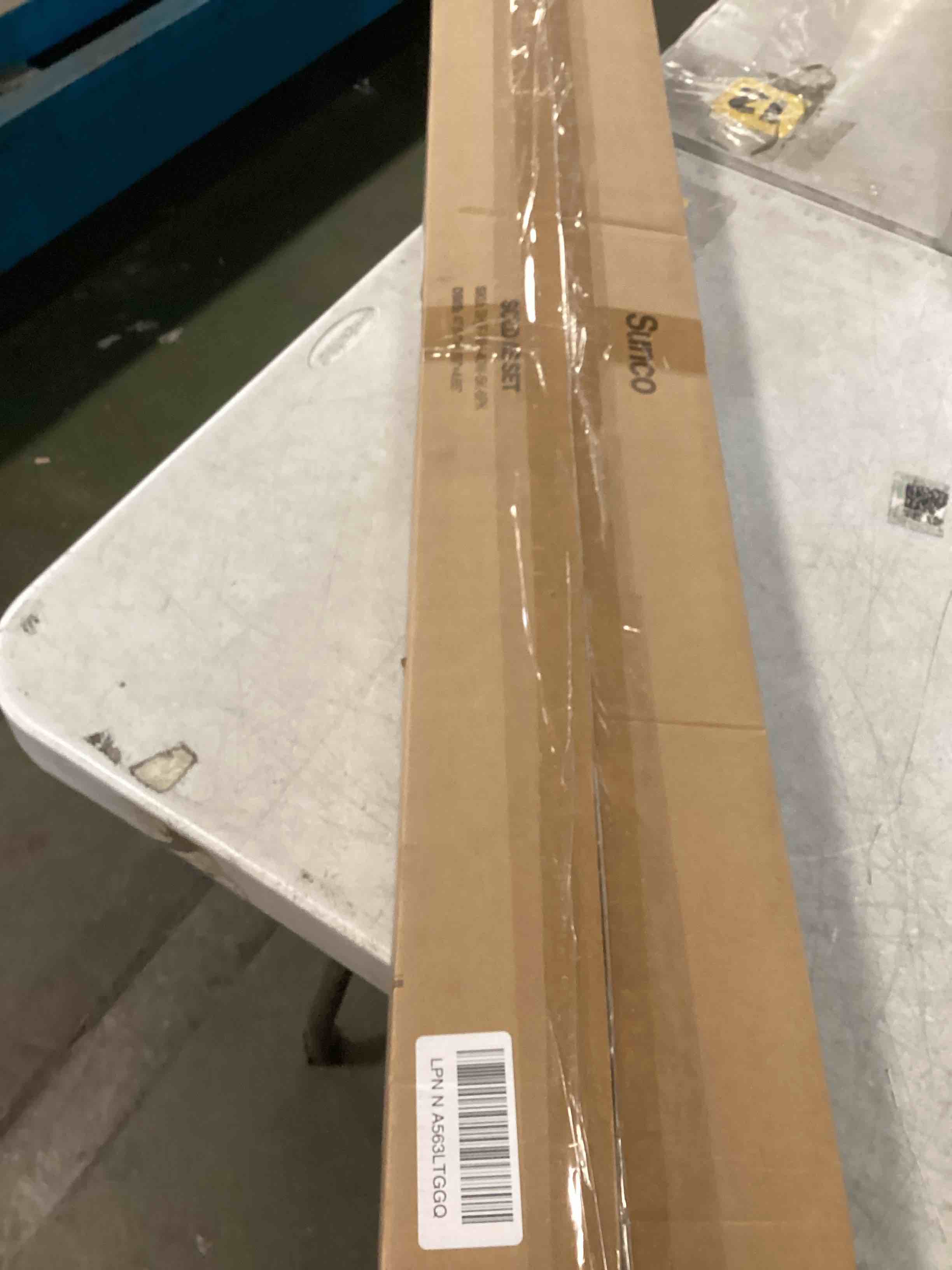 https://s3.amazonaws.com/lotting-images-prod/bidfta/PNK3663537_1748540130071.jpeg