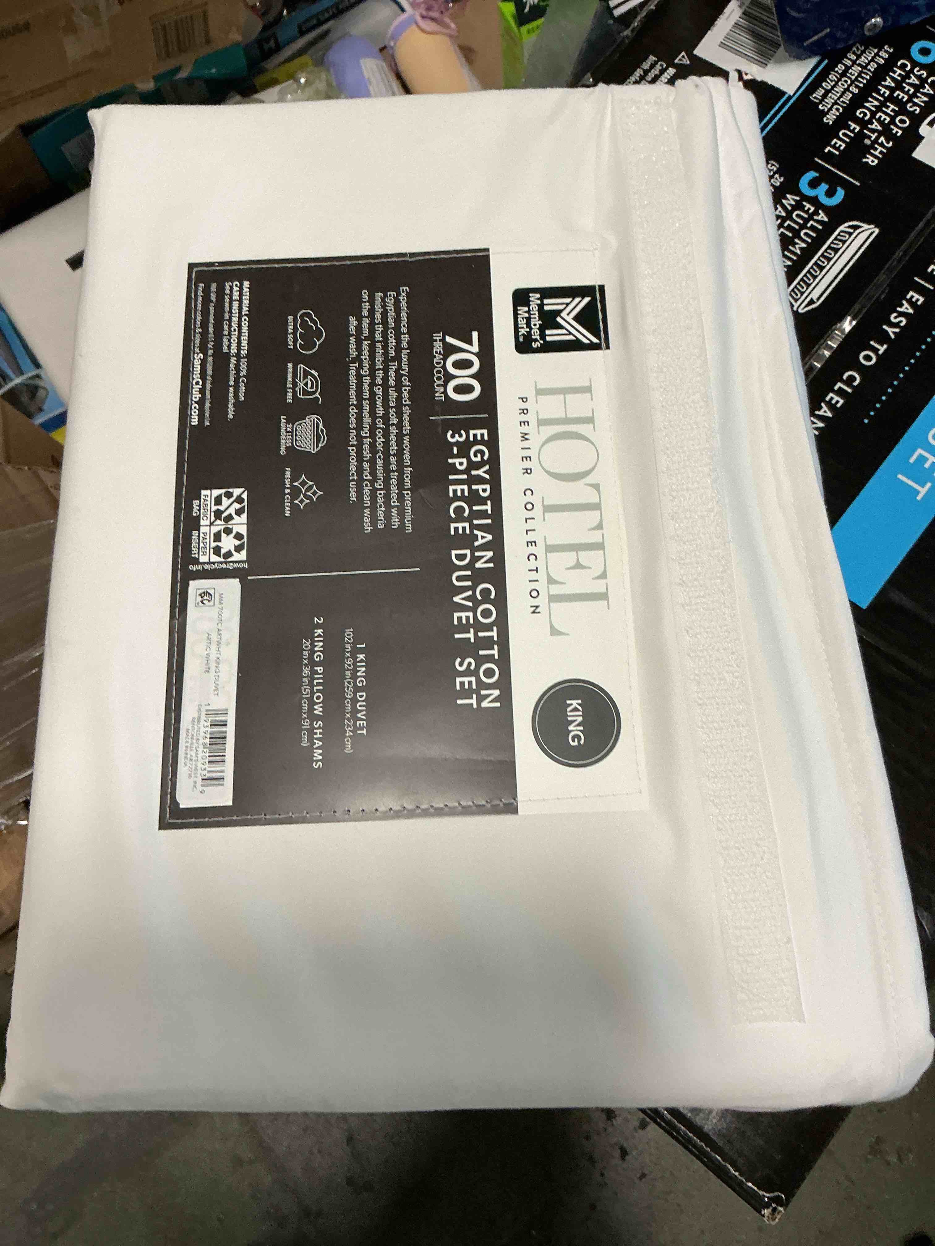 https://s3.amazonaws.com/lotting-images-prod/bidfta/PNK3667244_1752840056201.jpeg