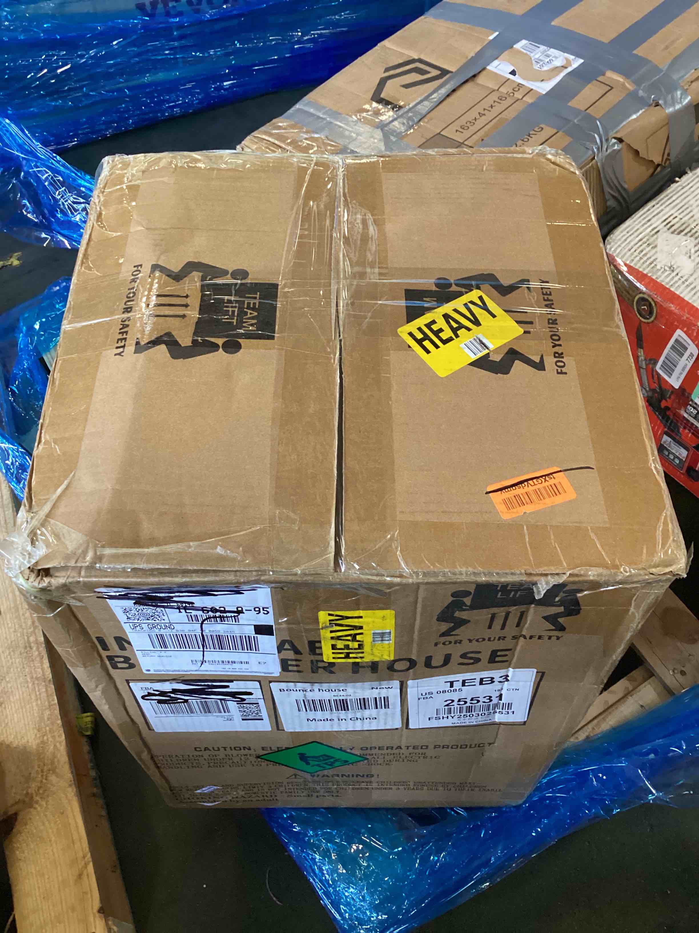https://s3.amazonaws.com/lotting-images-prod/bidfta/PNK3673646_1753388192559.jpeg