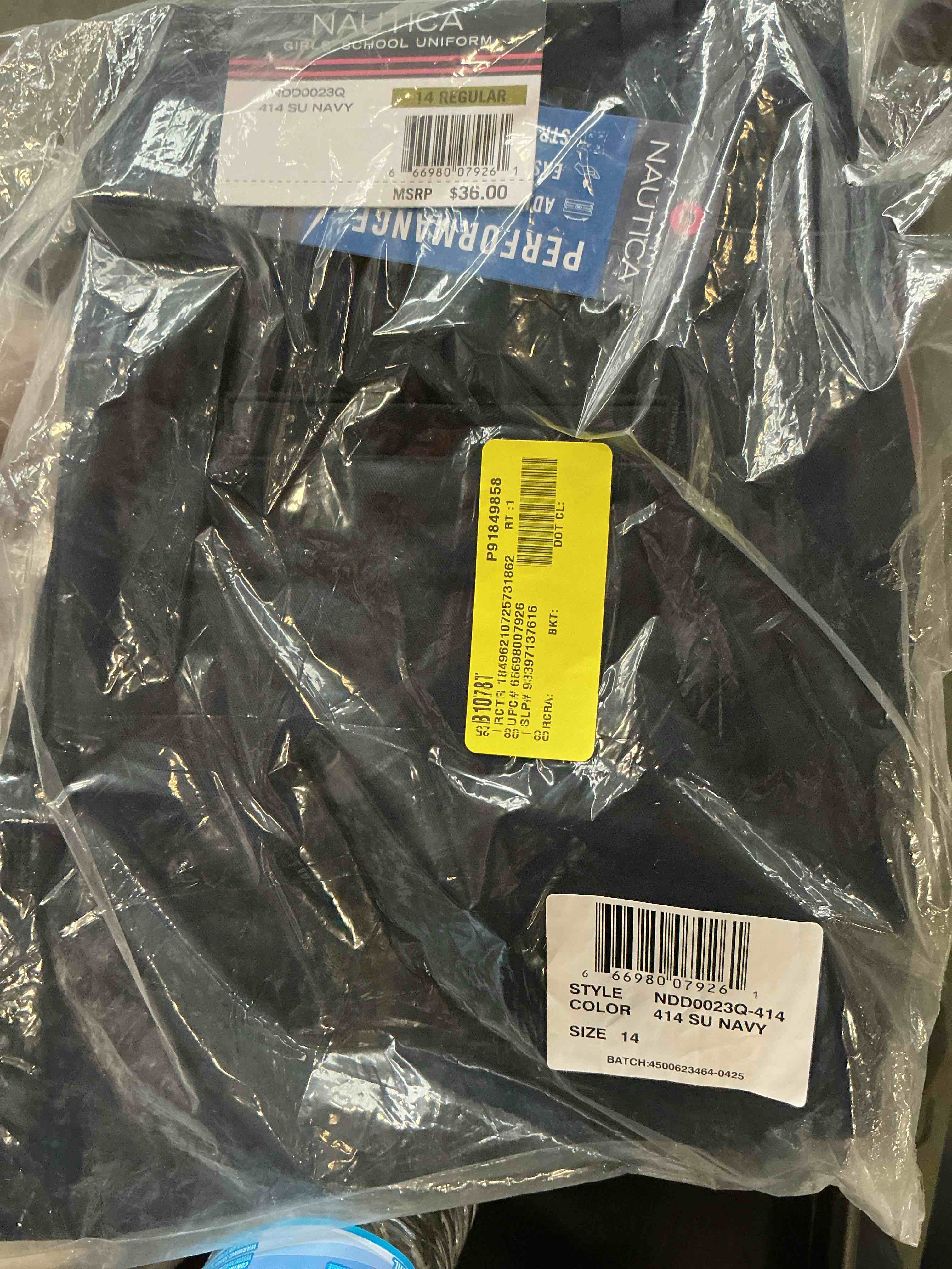 https://s3.amazonaws.com/lotting-images-prod/bidfta/PNK3674403_1755866973175.jpeg