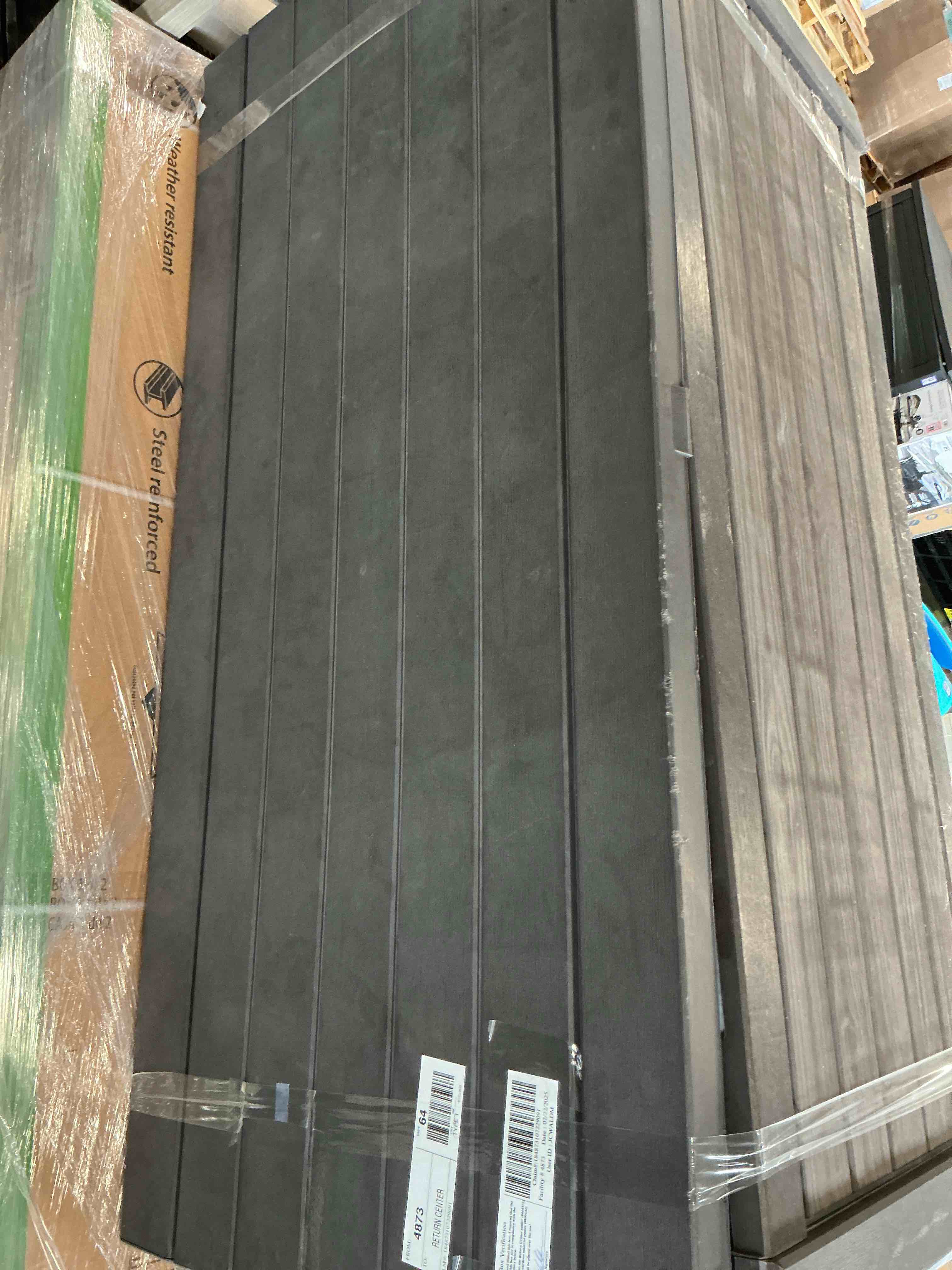 https://s3.amazonaws.com/lotting-images-prod/bidfta/PNK3674426_1755890748222.jpeg