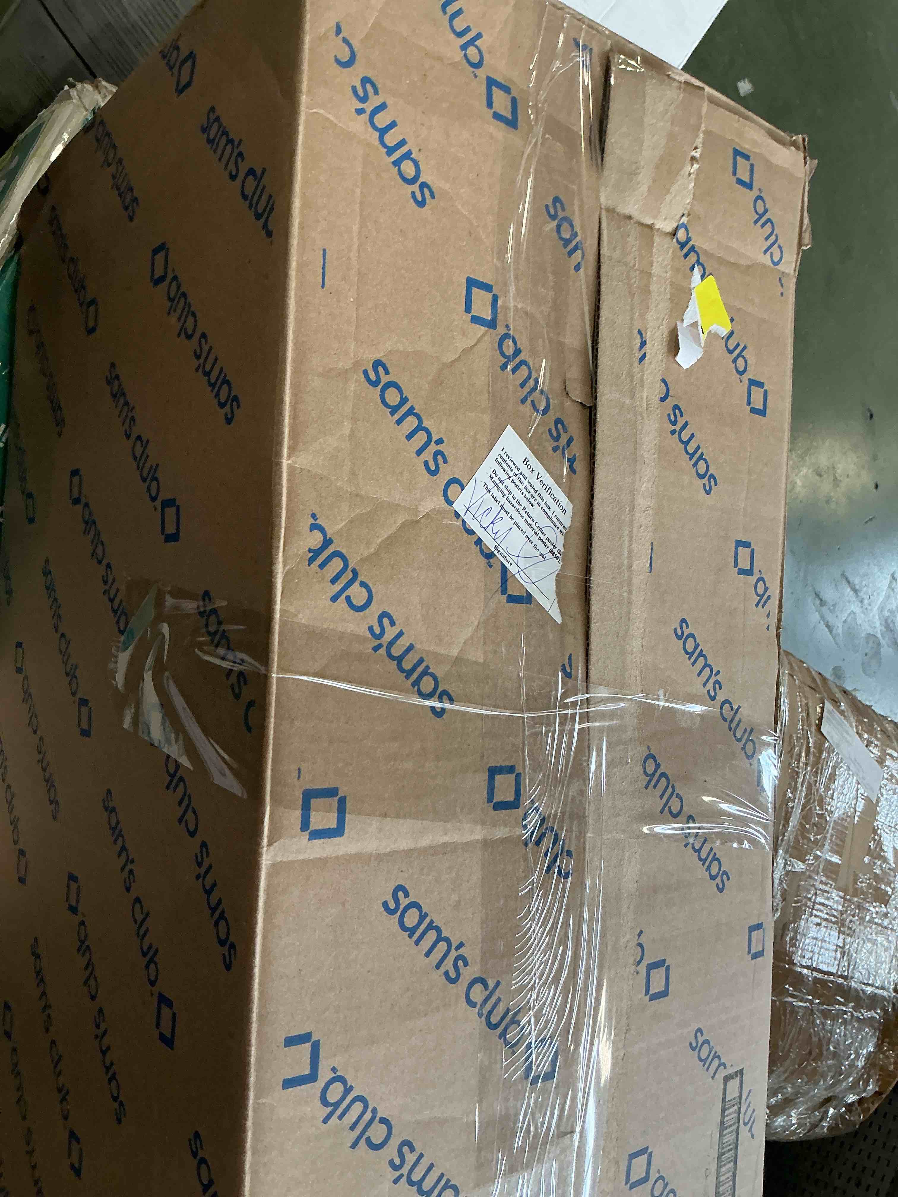 https://s3.amazonaws.com/lotting-images-prod/bidfta/PNK3674433_1755887590864.jpeg