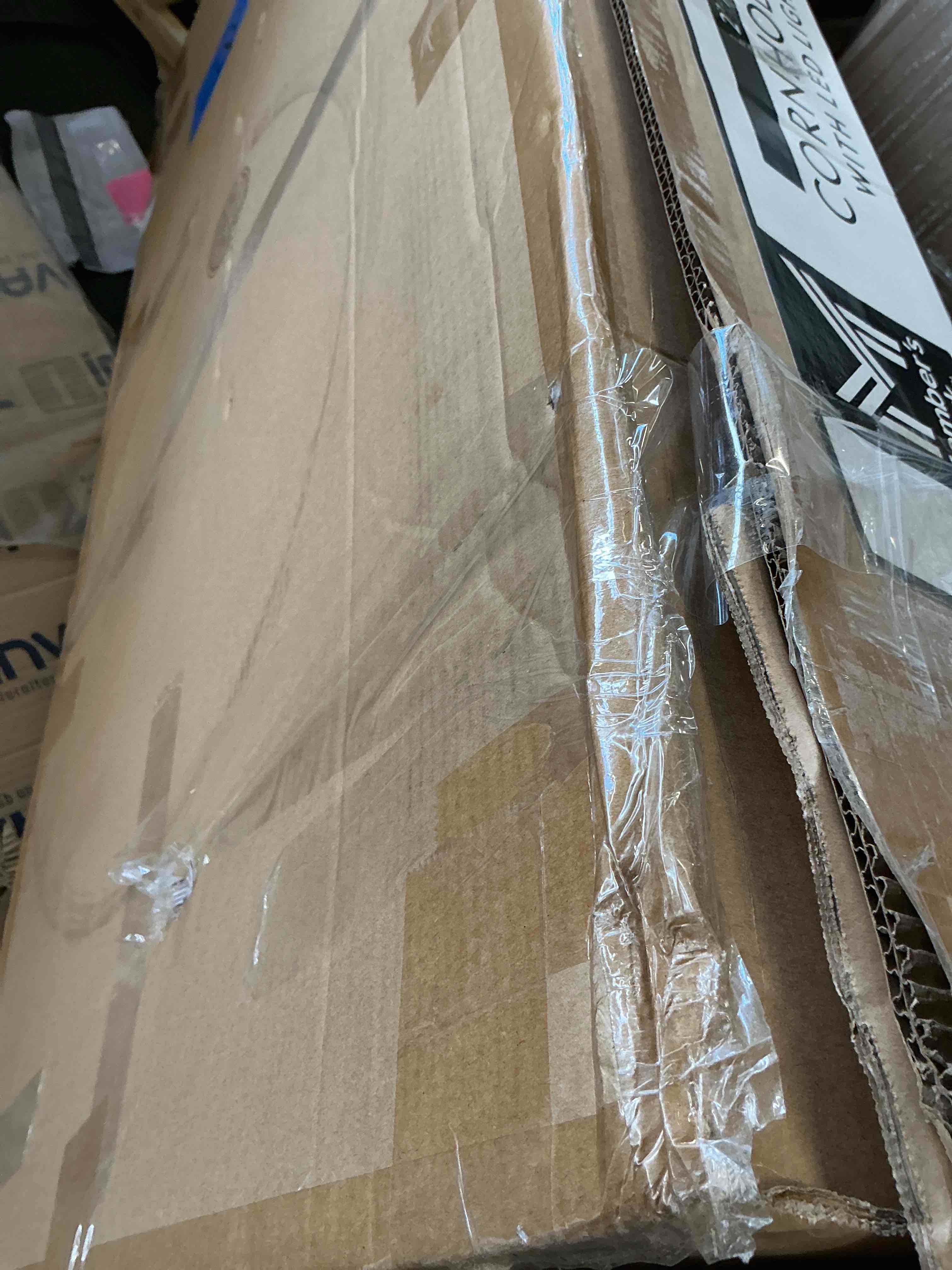 https://s3.amazonaws.com/lotting-images-prod/bidfta/PNK3674515_1756143747838.jpeg