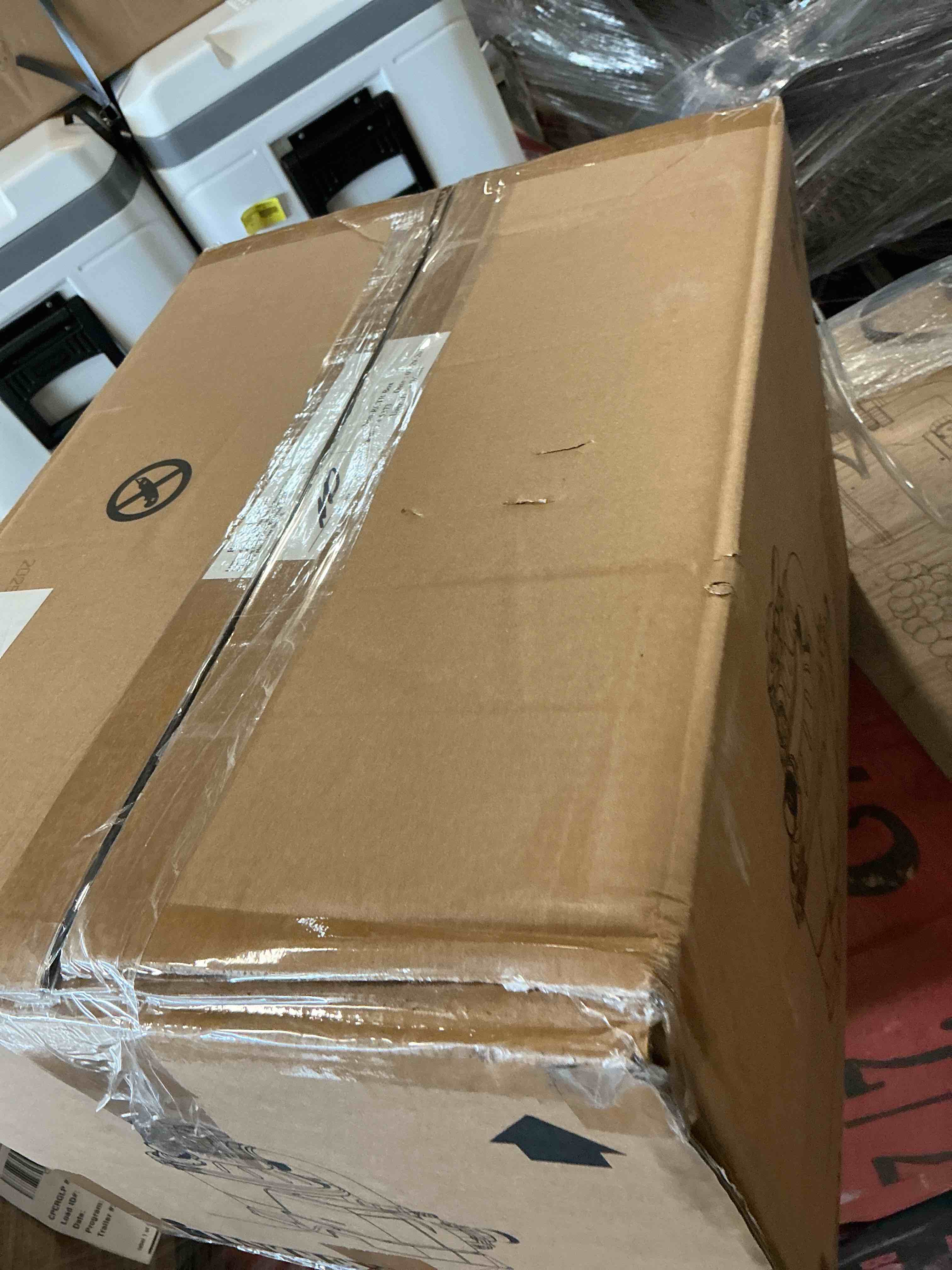 https://s3.amazonaws.com/lotting-images-prod/bidfta/PNK3674545_1756153191069.jpeg