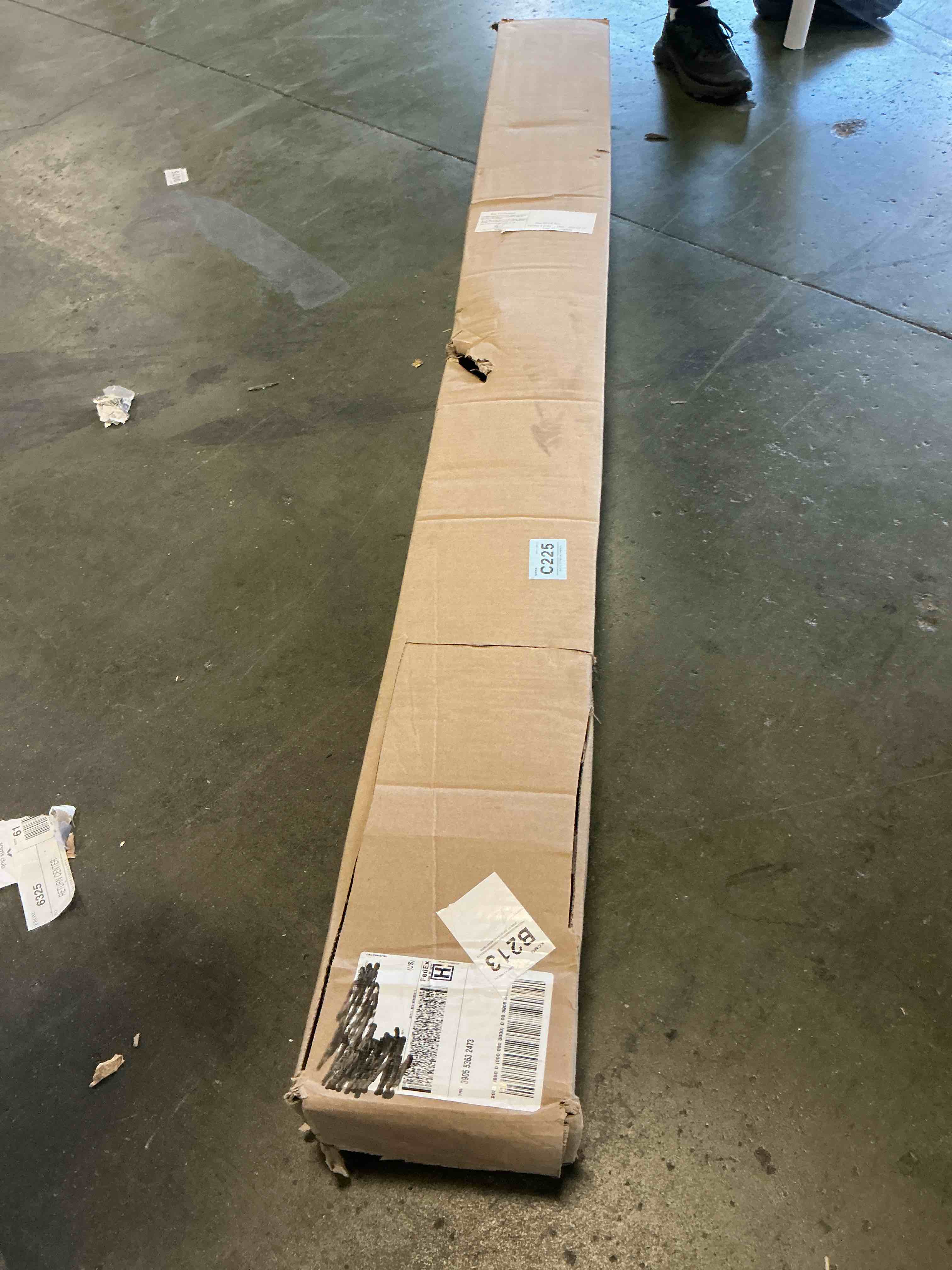 https://s3.amazonaws.com/lotting-images-prod/bidfta/PNK3675033_1756472021958.jpeg