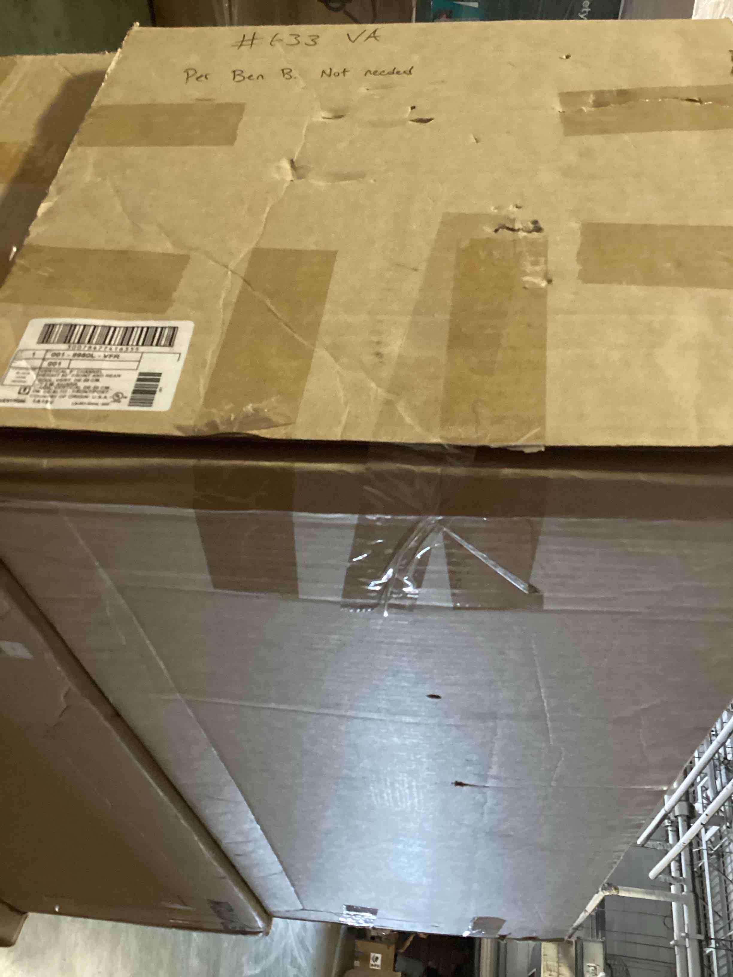 https://s3.amazonaws.com/lotting-images-prod/bidfta/PNK3675607_1757093841765.jpeg