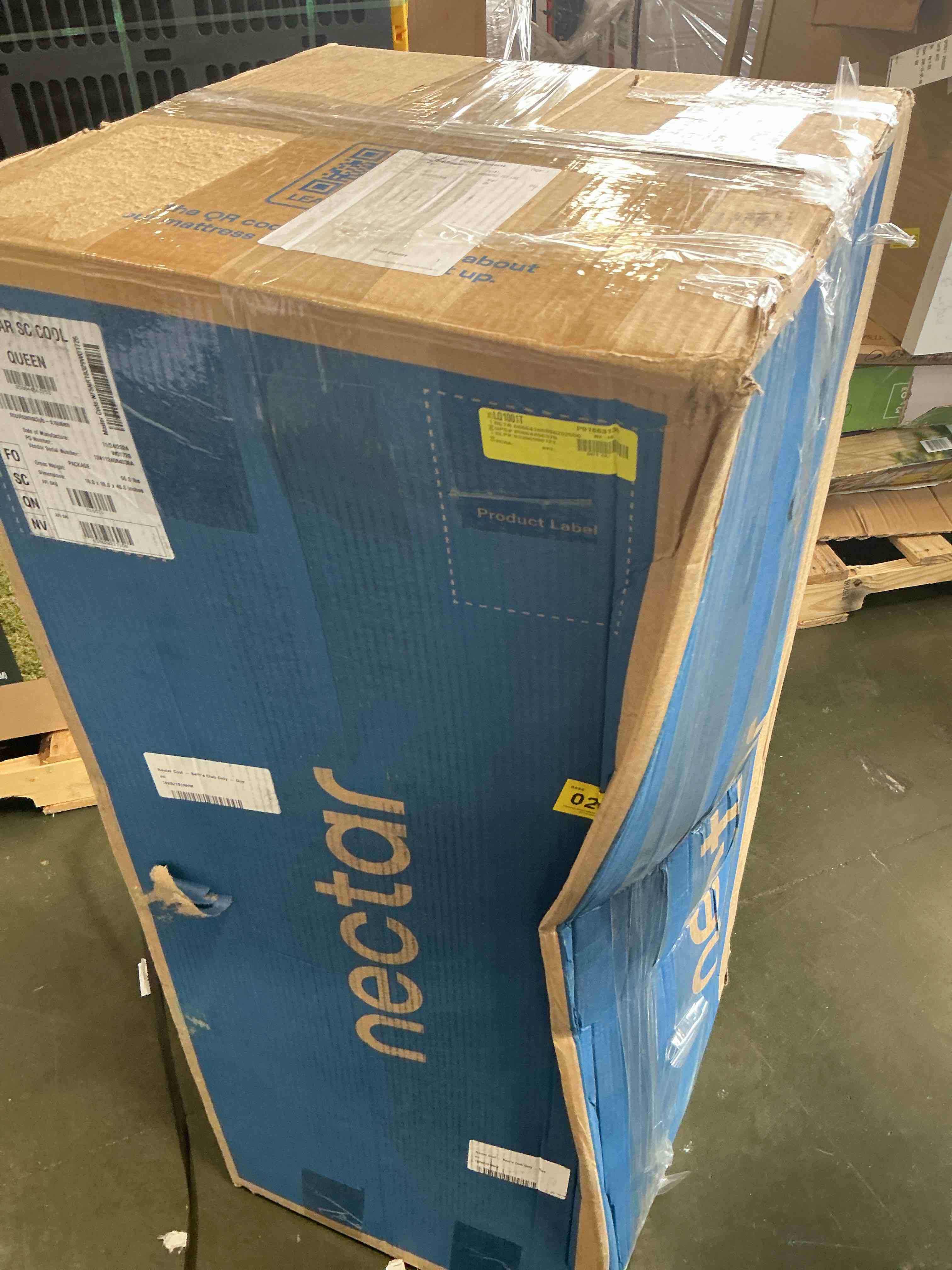 https://s3.amazonaws.com/lotting-images-prod/bidfta/PNK3678693_1755882272720.jpeg