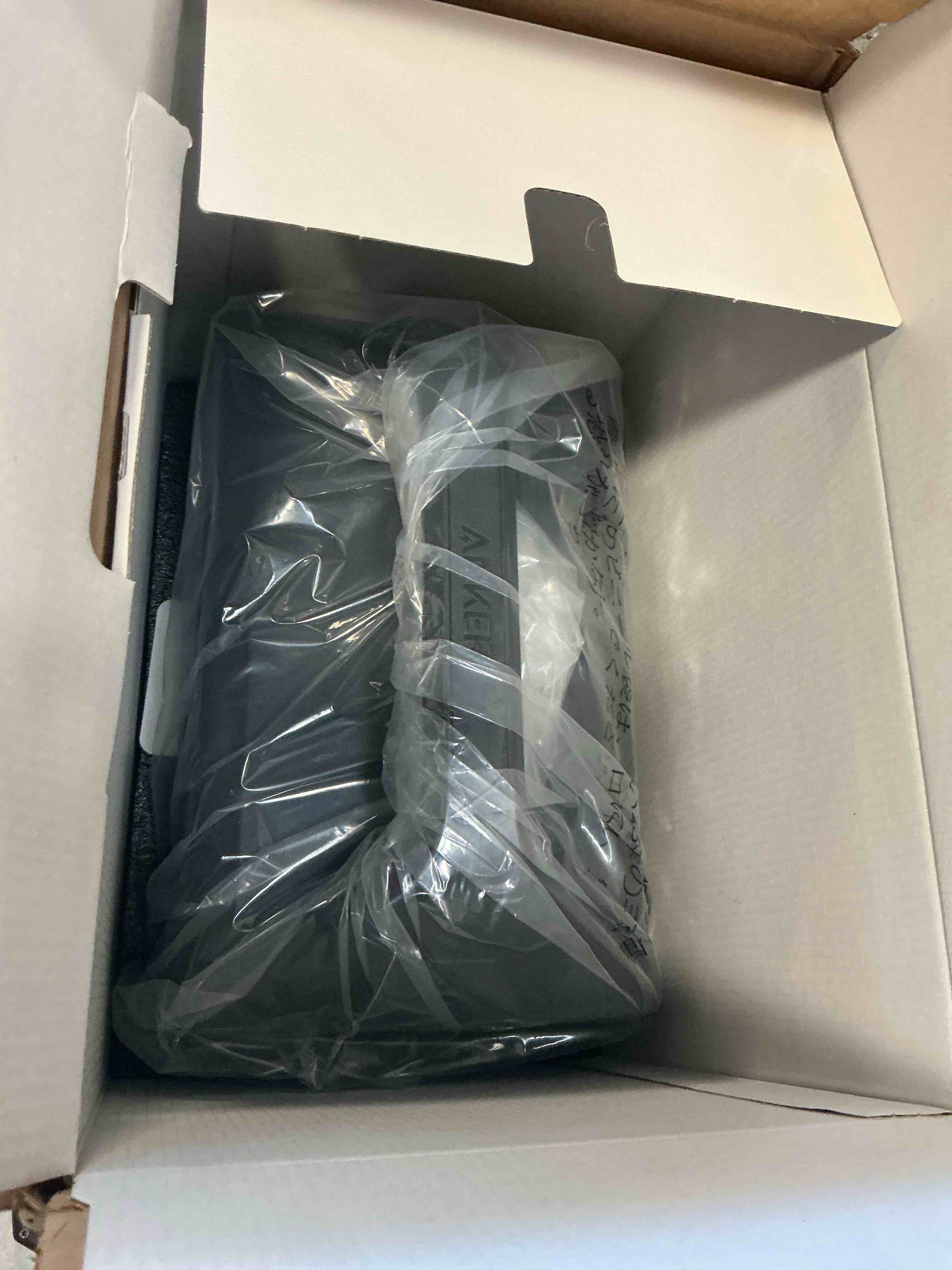https://s3.amazonaws.com/lotting-images-prod/bidfta/PNK3678716_1756123087367.jpeg