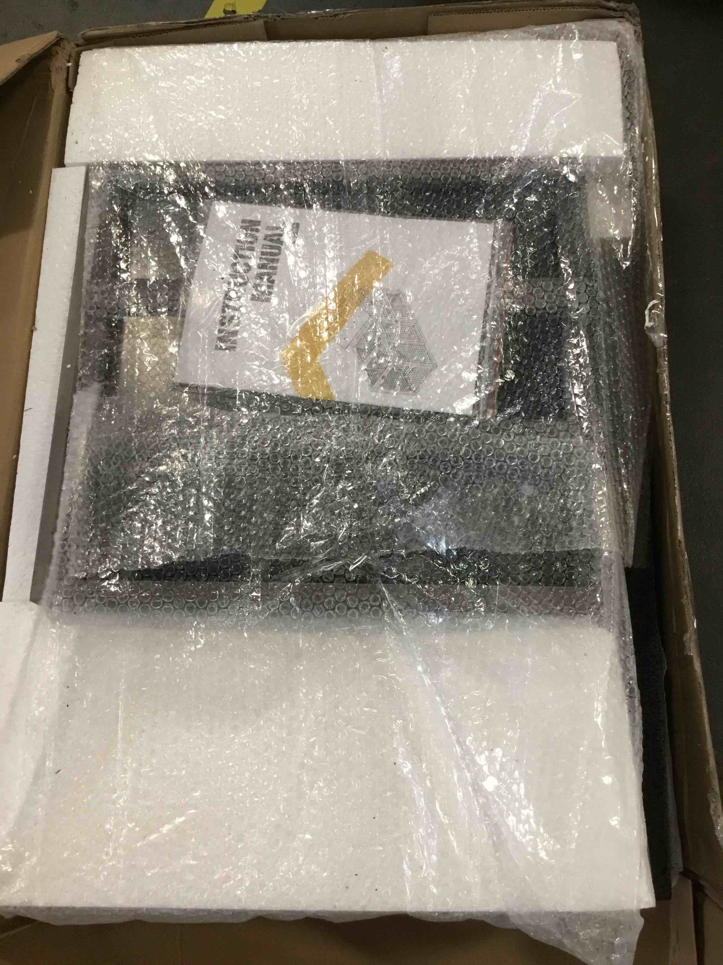 https://s3.amazonaws.com/lotting-images-prod/bidfta/PNK3682003_1751290168547.jpeg