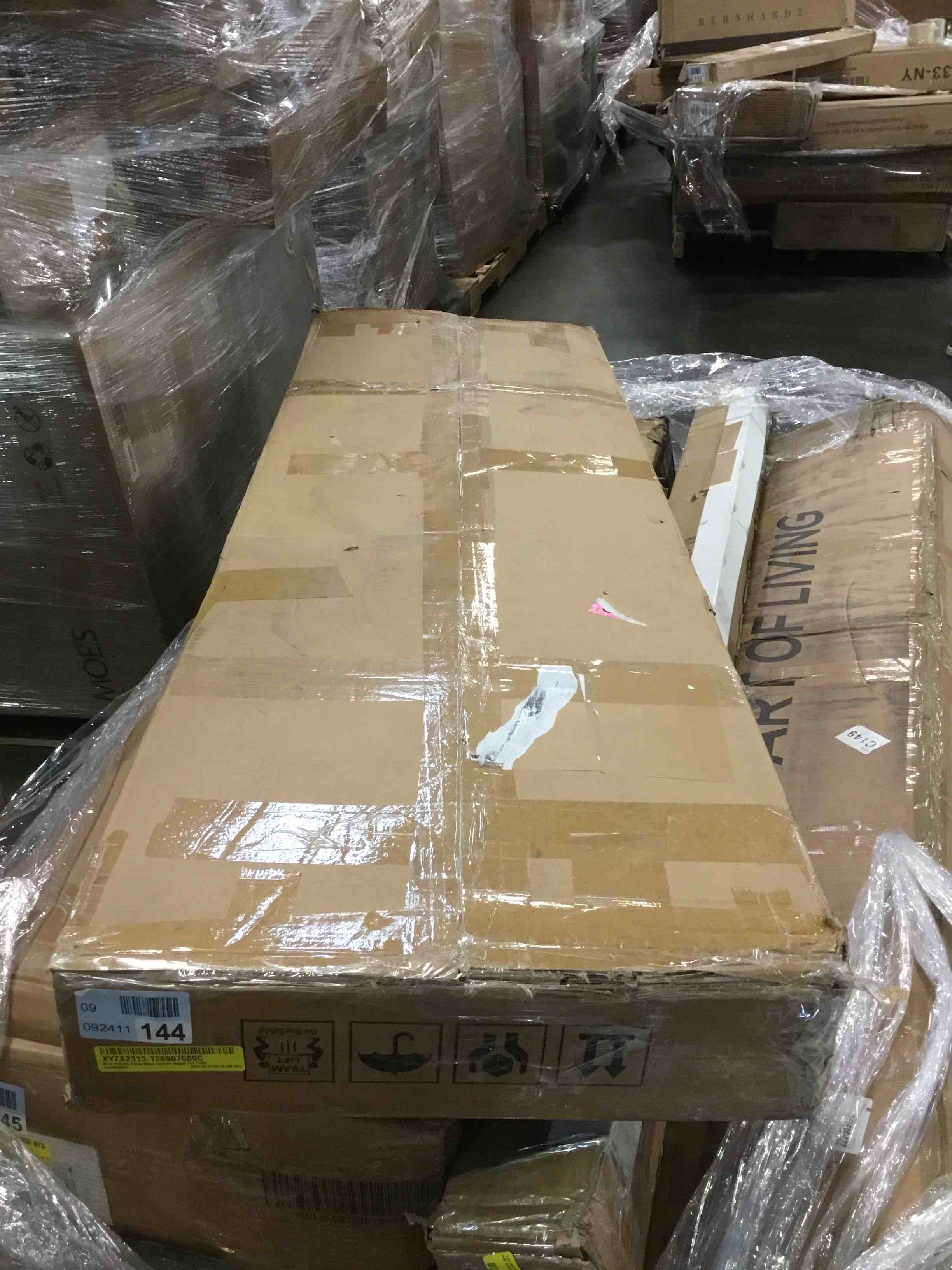 https://s3.amazonaws.com/lotting-images-prod/bidfta/PNK3682008_1751297568660.jpeg