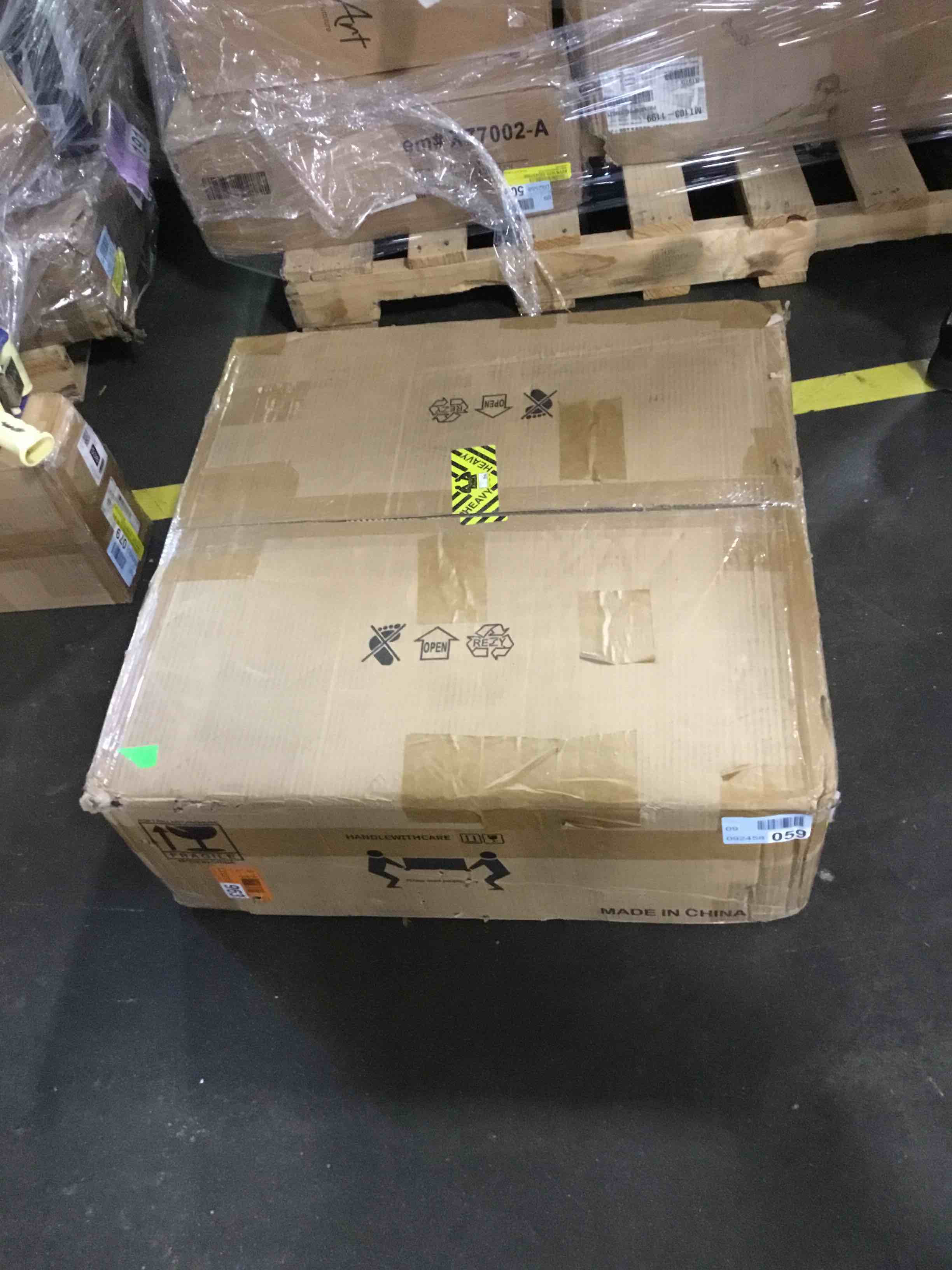 https://s3.amazonaws.com/lotting-images-prod/bidfta/PNK3682020_1751286366523.jpeg