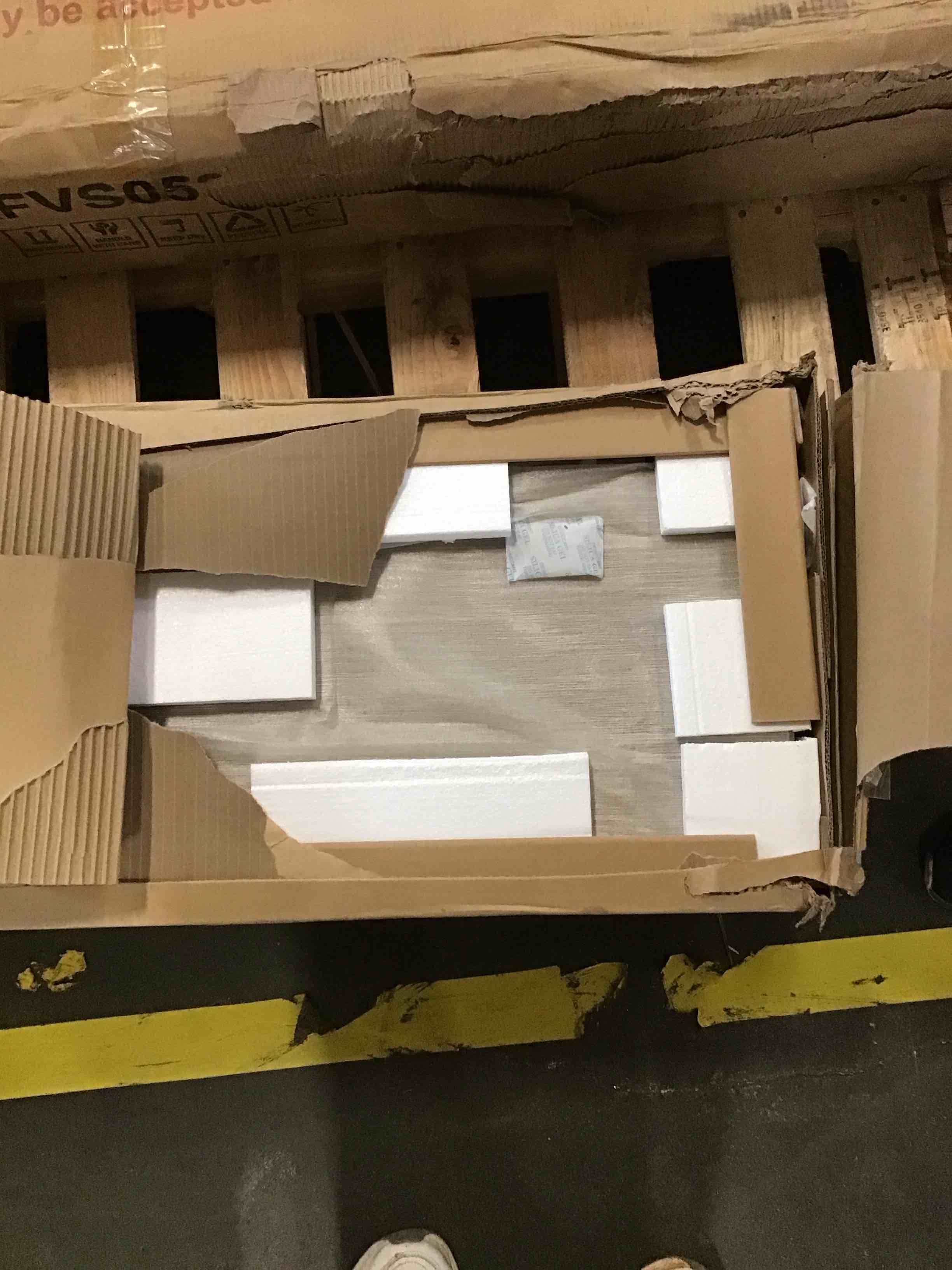 https://s3.amazonaws.com/lotting-images-prod/bidfta/PNK3682023_1751288717116.jpeg