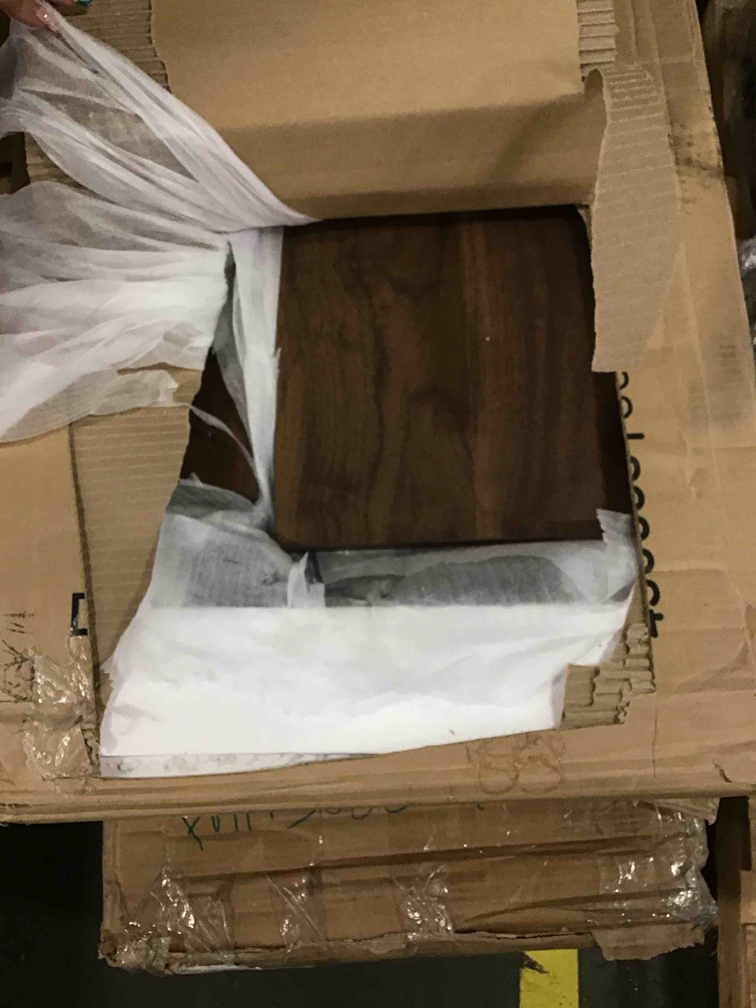 https://s3.amazonaws.com/lotting-images-prod/bidfta/PNK3682038_1751287067627.jpeg