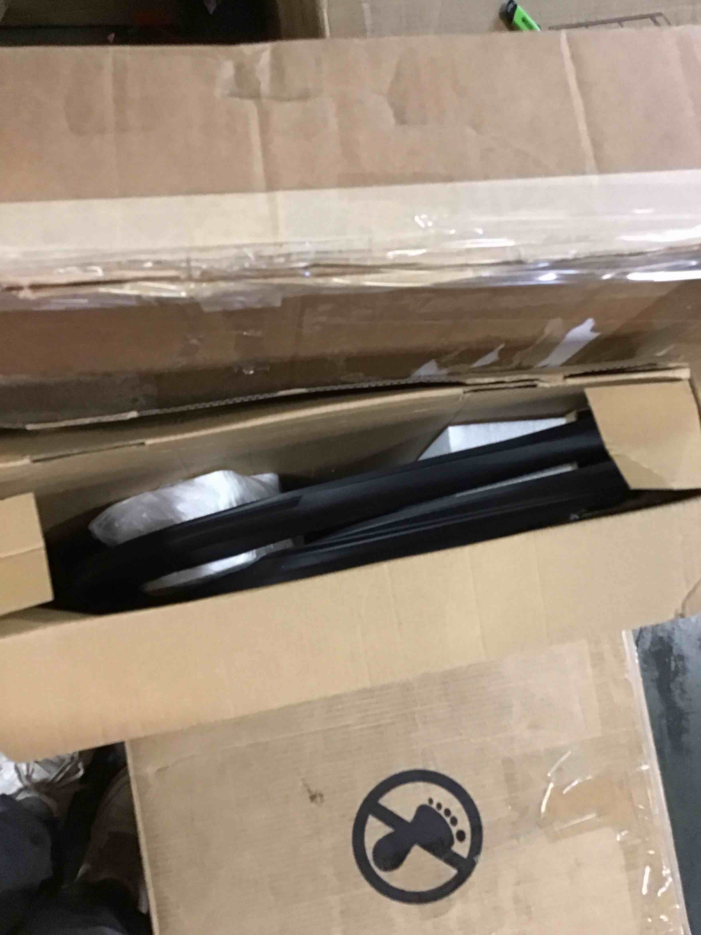 https://s3.amazonaws.com/lotting-images-prod/bidfta/PNK3682045_1751293513468.jpeg