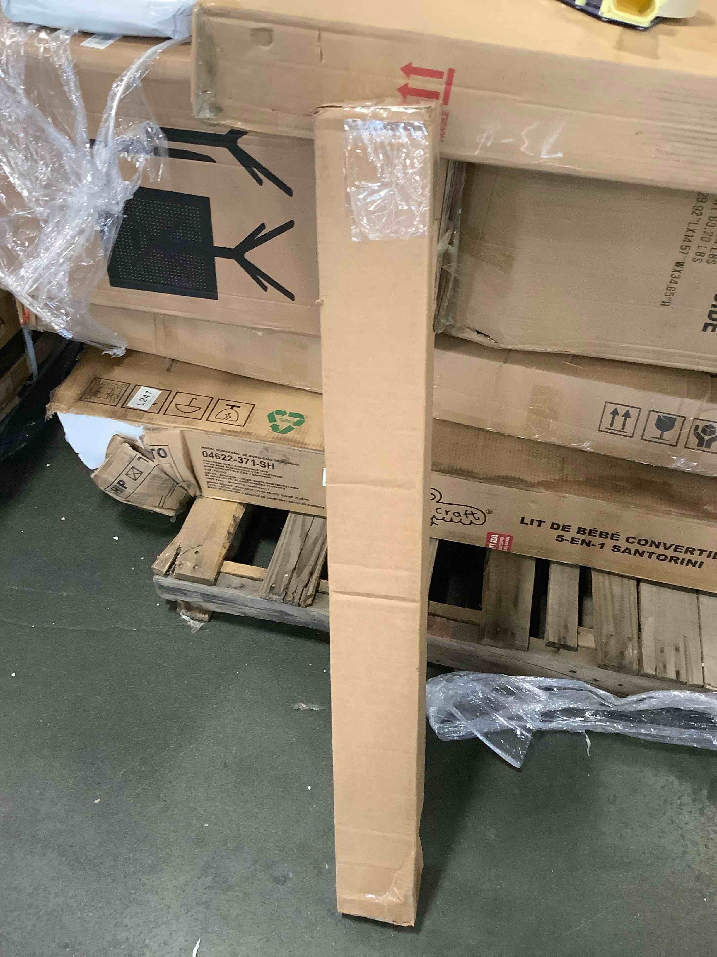 https://s3.amazonaws.com/lotting-images-prod/bidfta/PNK3682629_1752244679079.jpeg